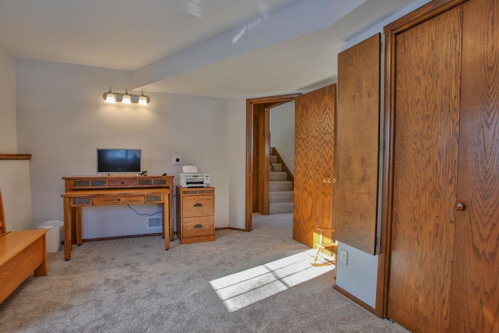 703 LAWRENCE AVENUE, Rothschild, Wisconsin 54474, 4 Bedrooms Bedrooms, ,2 BathroomsBathrooms,Residential,For Sale,703 LAWRENCE AVENUE,22600217