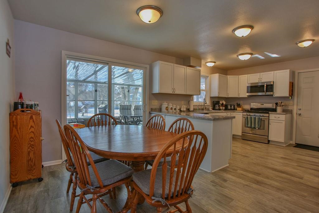 703 LAWRENCE AVENUE, Rothschild, Wisconsin 54474, 4 Bedrooms Bedrooms, ,2 BathroomsBathrooms,Residential,For Sale,703 LAWRENCE AVENUE,22600217