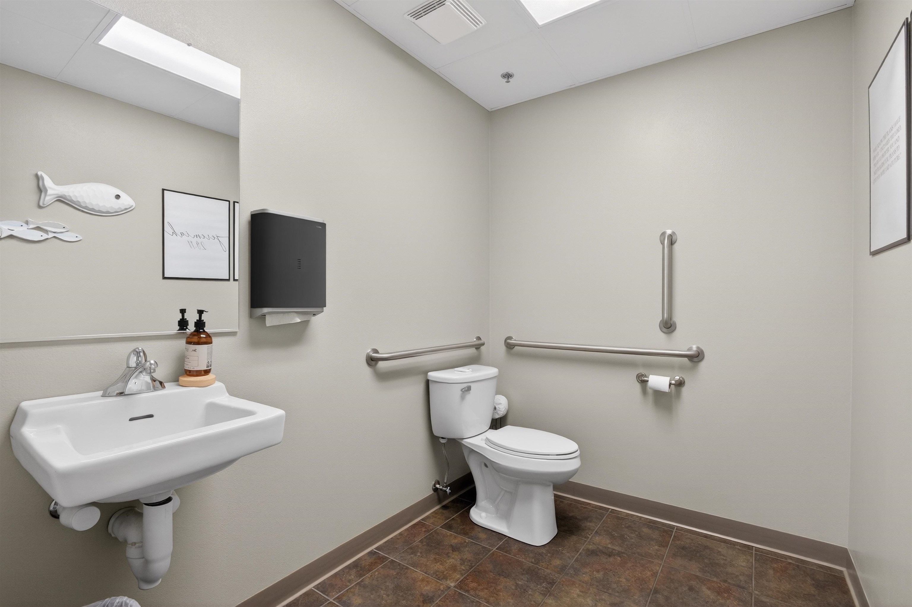 1000 RIVERVIEW EXPRESSWAY, Wisconsin Rapids, Wisconsin 54494, ,Commercial/industrial,For Rent,1000 RIVERVIEW EXPRESSWAY,22600241