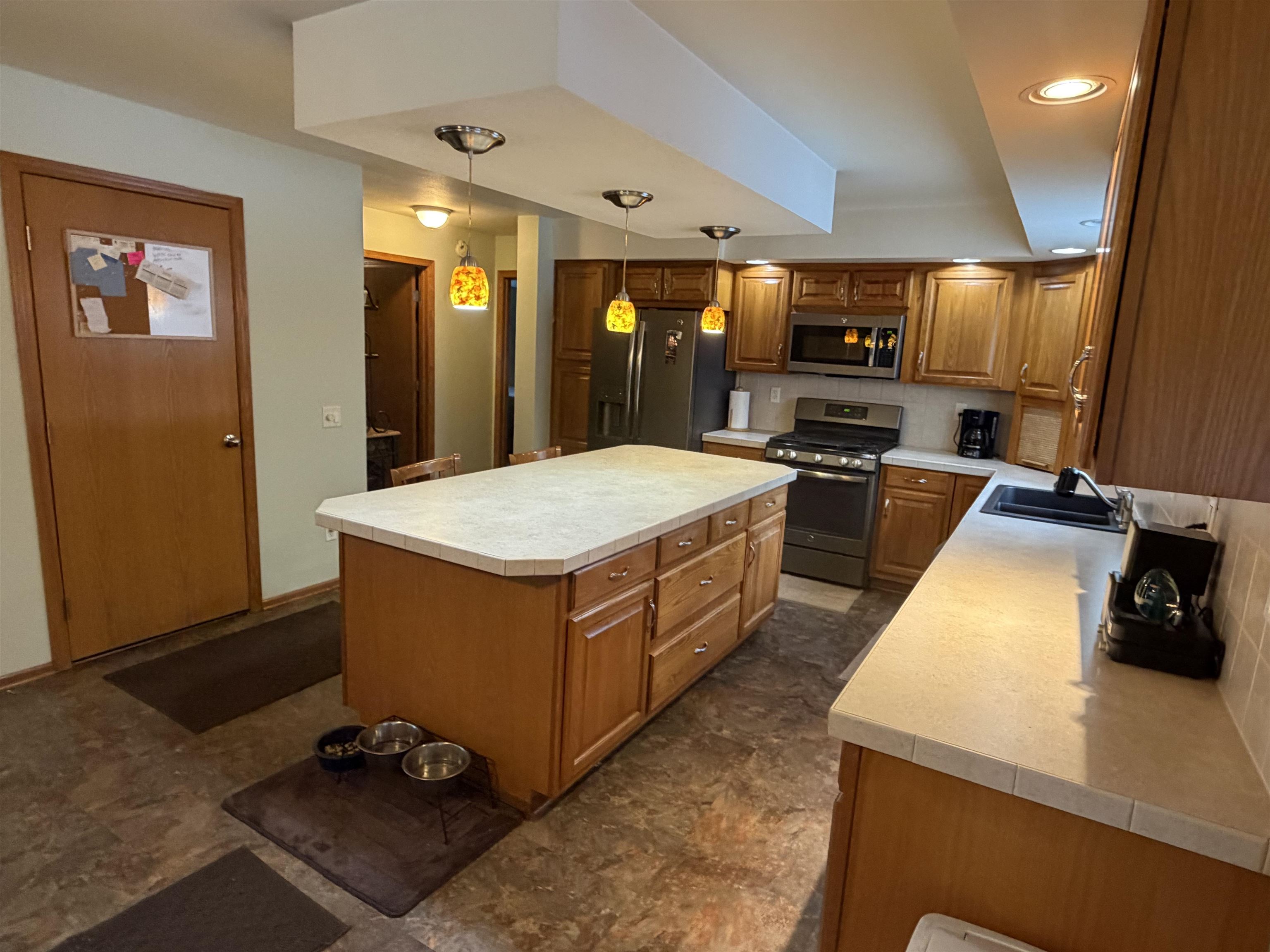 W8135 SAND ROAD, Neillsville, Wisconsin 54456, 3 Bedrooms Bedrooms, ,3 BathroomsBathrooms,Residential,For Sale,W8135 SAND ROAD,22600277