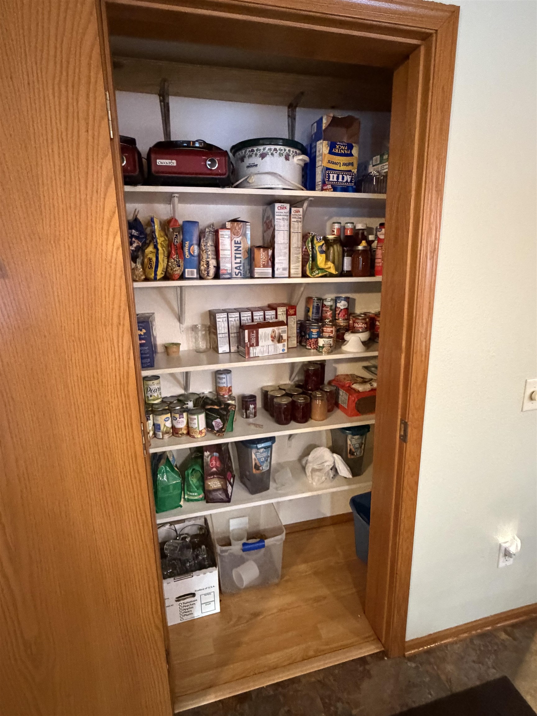 W8135 SAND ROAD, Neillsville, Wisconsin 54456, 3 Bedrooms Bedrooms, ,3 BathroomsBathrooms,Residential,For Sale,W8135 SAND ROAD,22600277