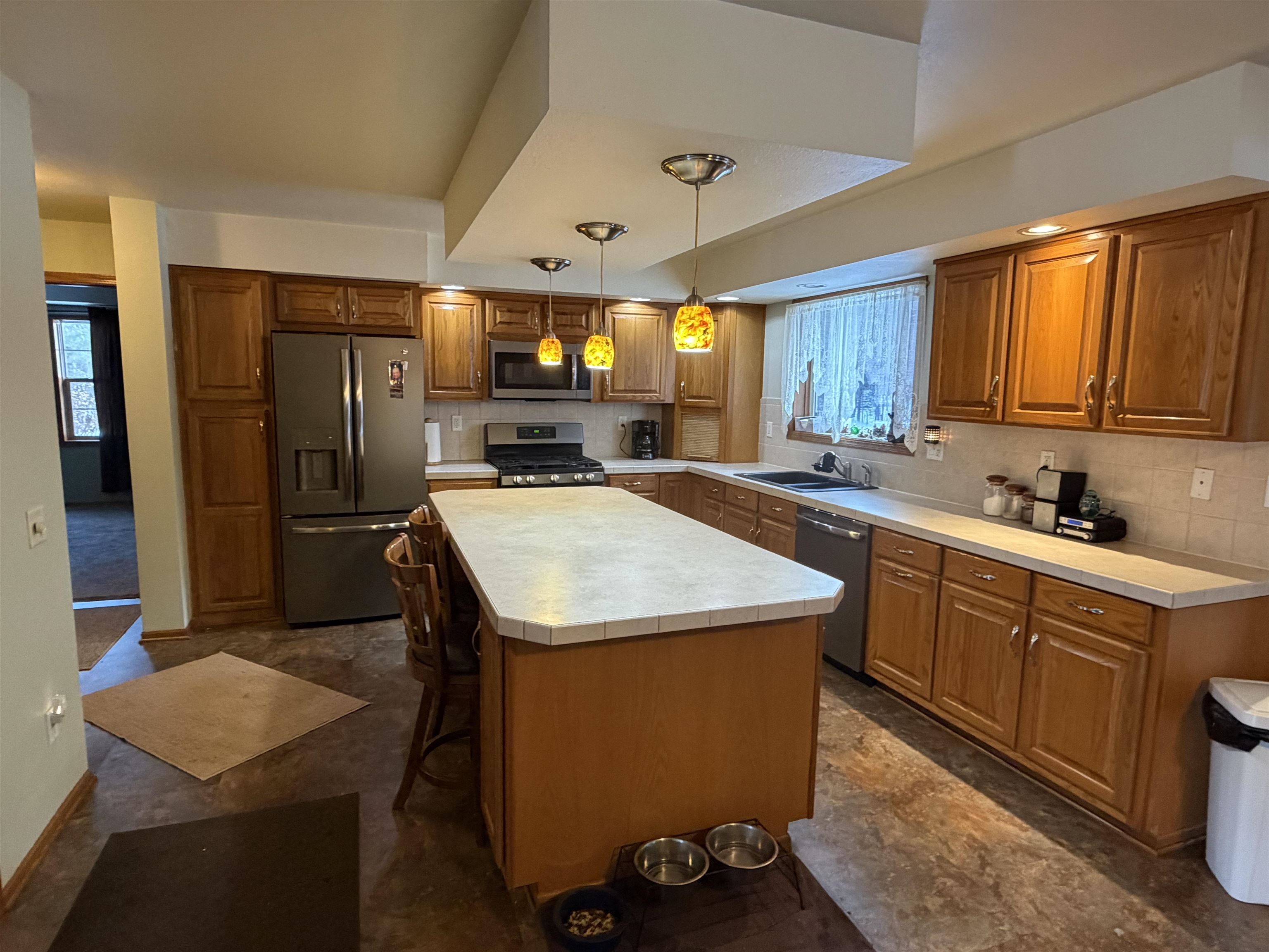 W8135 SAND ROAD, Neillsville, Wisconsin 54456, 3 Bedrooms Bedrooms, ,3 BathroomsBathrooms,Residential,For Sale,W8135 SAND ROAD,22600277