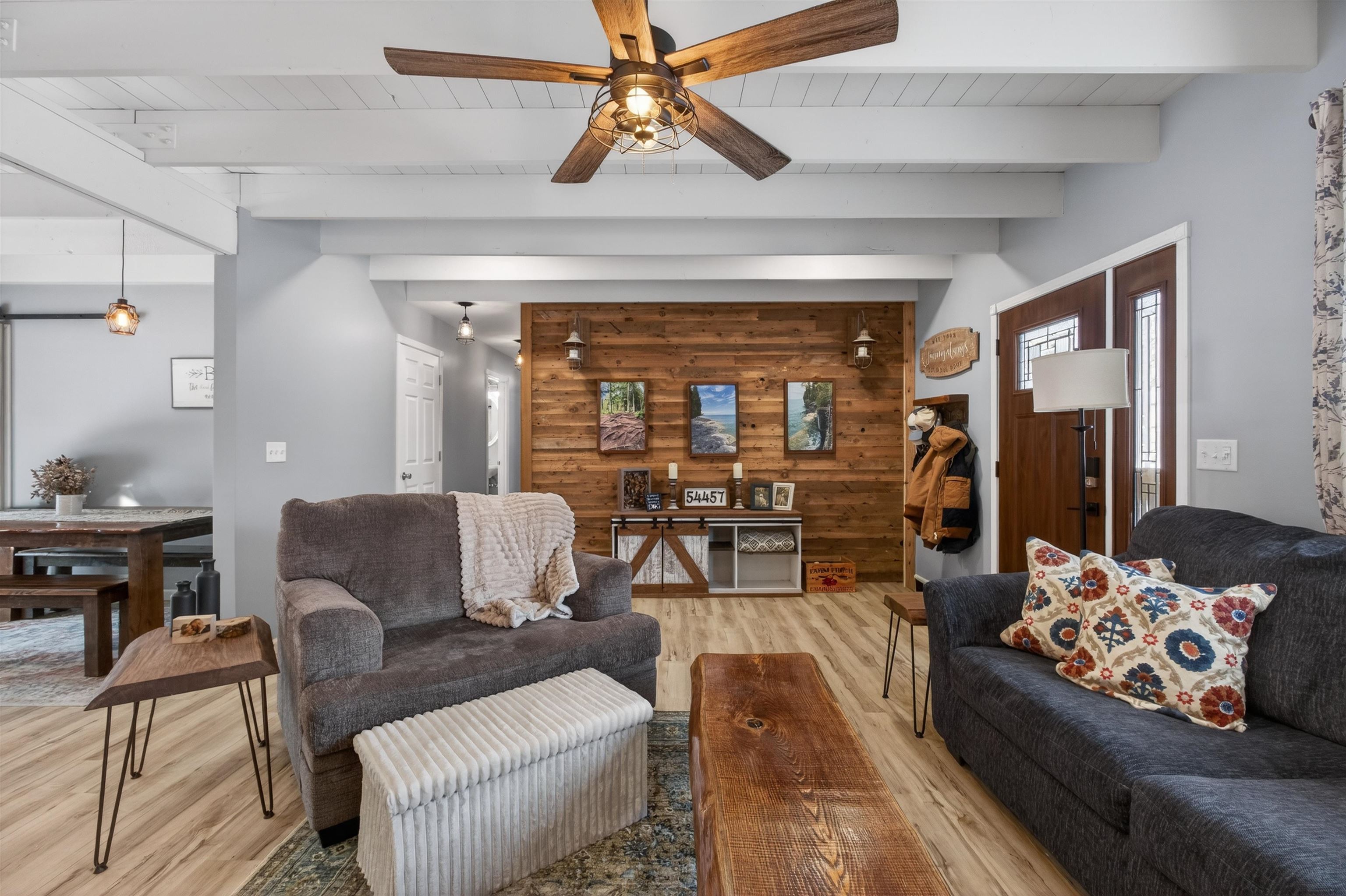 111 GLENDALE LANE, Nekoosa, Wisconsin 54457, 3 Bedrooms Bedrooms, ,2 BathroomsBathrooms,Residential,For Sale,111 GLENDALE LANE,22600279