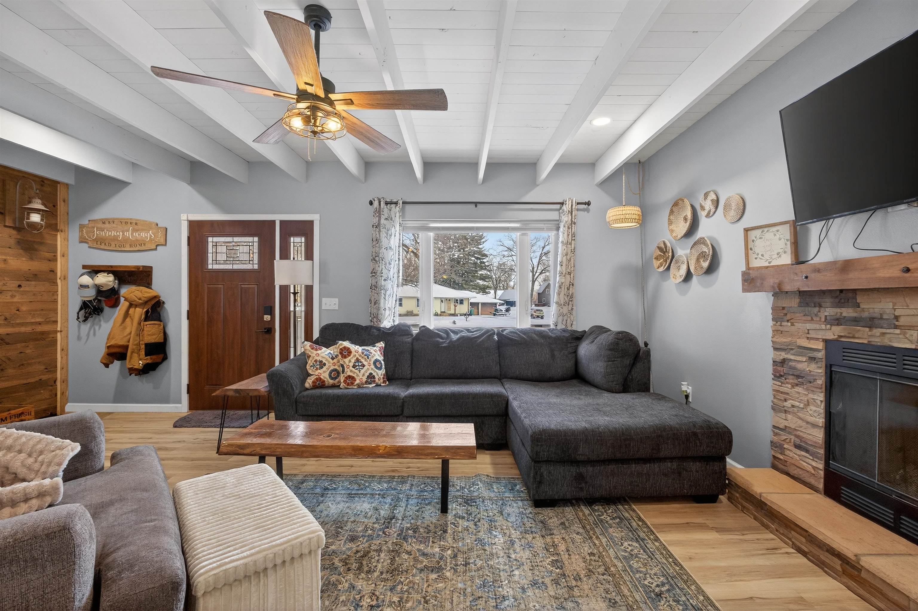 111 GLENDALE LANE, Nekoosa, Wisconsin 54457, 3 Bedrooms Bedrooms, ,2 BathroomsBathrooms,Residential,For Sale,111 GLENDALE LANE,22600279