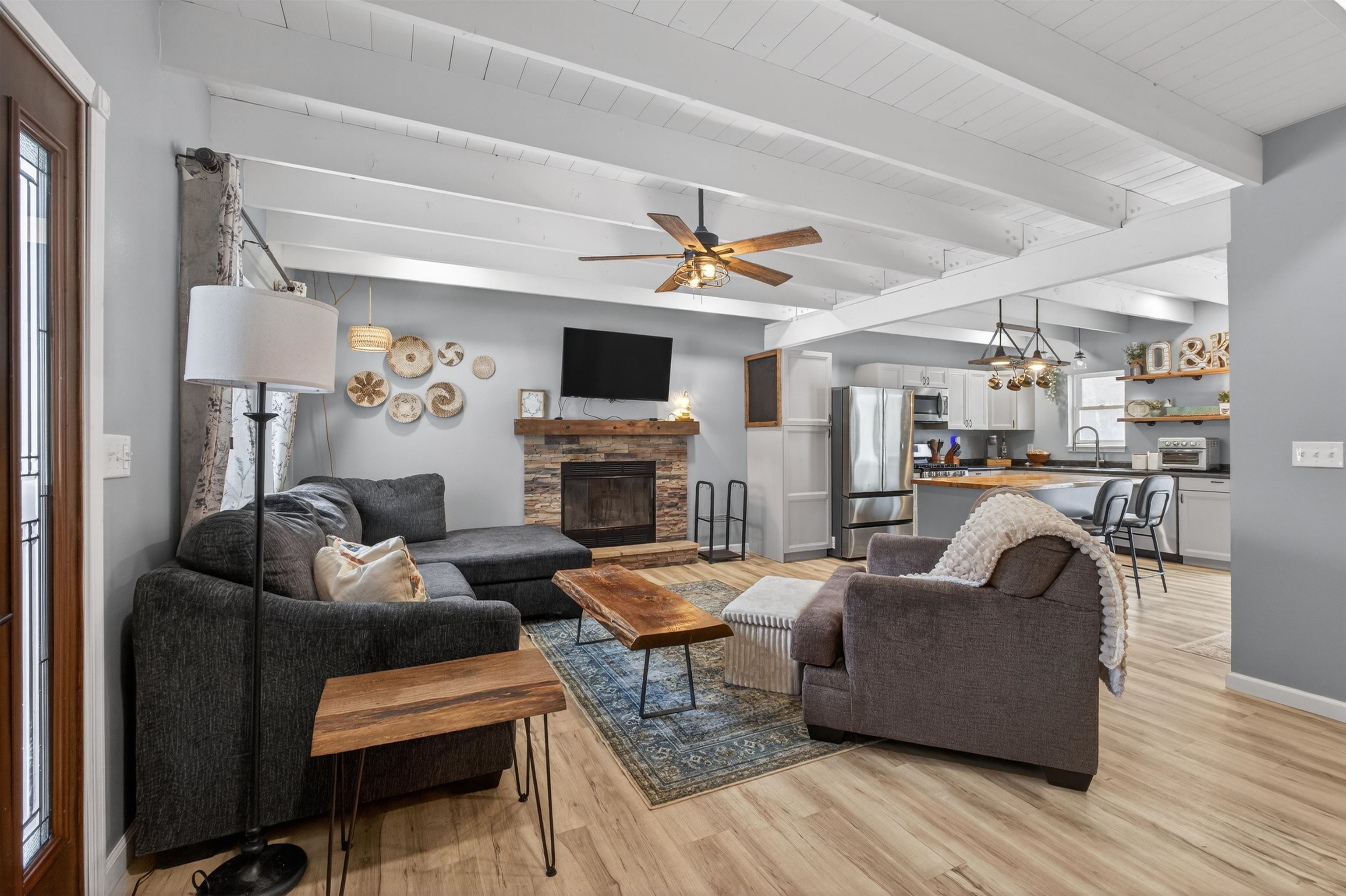 111 GLENDALE LANE, Nekoosa, Wisconsin 54457, 3 Bedrooms Bedrooms, ,2 BathroomsBathrooms,Residential,For Sale,111 GLENDALE LANE,22600279