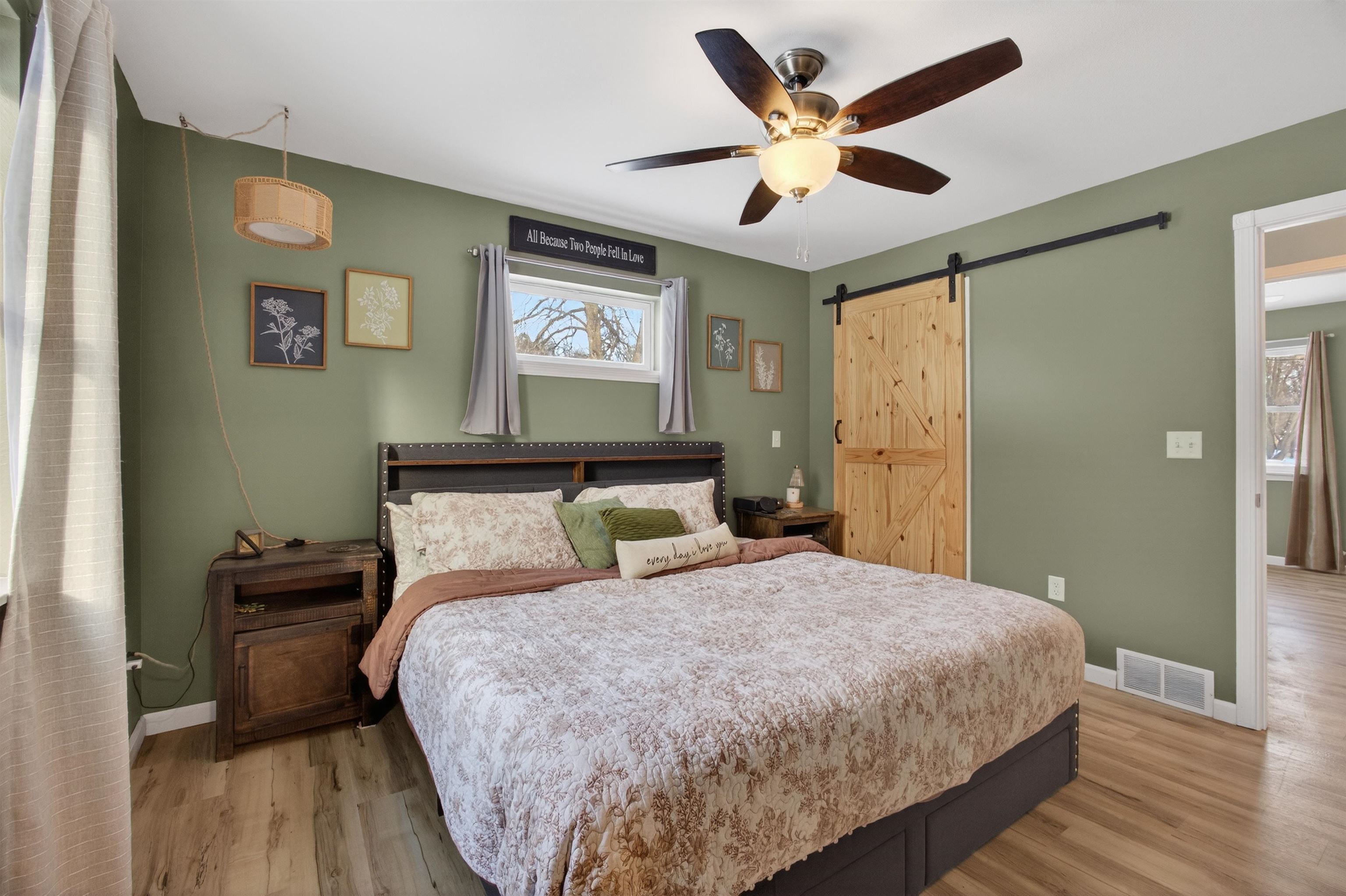 111 GLENDALE LANE, Nekoosa, Wisconsin 54457, 3 Bedrooms Bedrooms, ,2 BathroomsBathrooms,Residential,For Sale,111 GLENDALE LANE,22600279