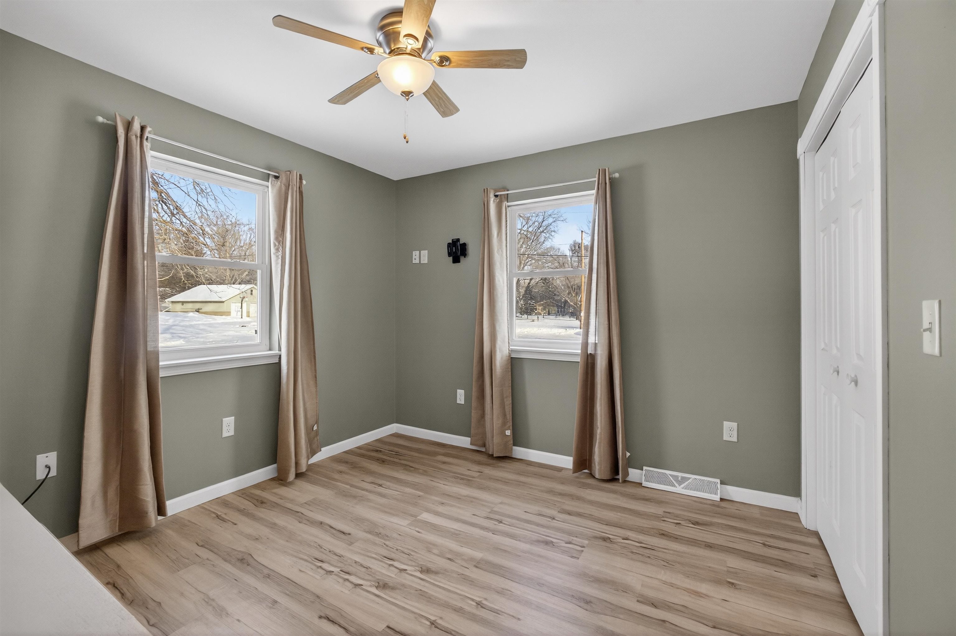 111 GLENDALE LANE, Nekoosa, Wisconsin 54457, 3 Bedrooms Bedrooms, ,2 BathroomsBathrooms,Residential,For Sale,111 GLENDALE LANE,22600279