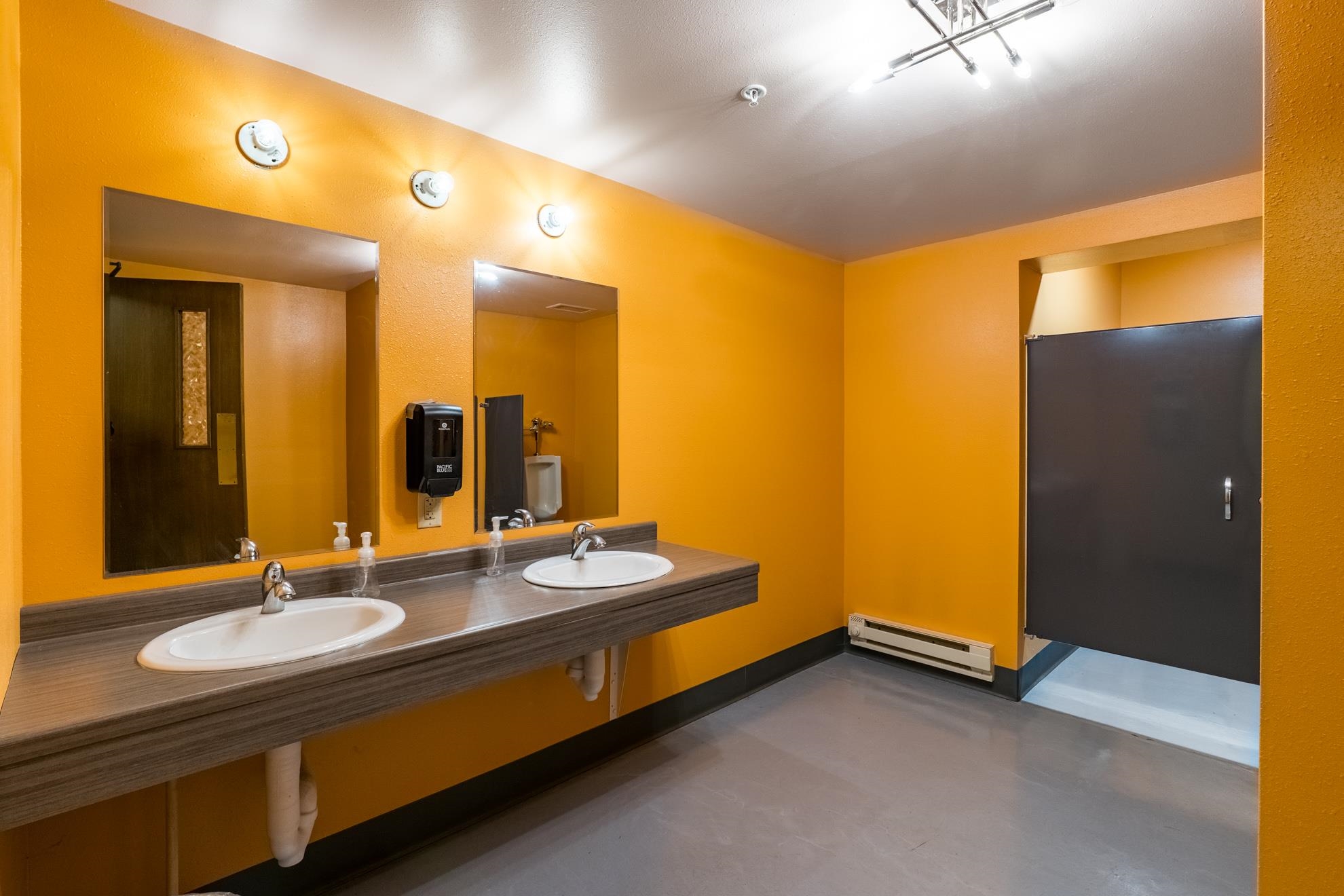 130 N 1ST STREET, Wausau, Wisconsin 54403, ,Commercial/industrial,For Rent,130 N 1ST STREET,22600287