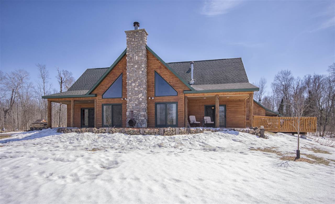 2896 E Pioneer Tr, Foxboro, WI 54836 239,900 Single Family Sold