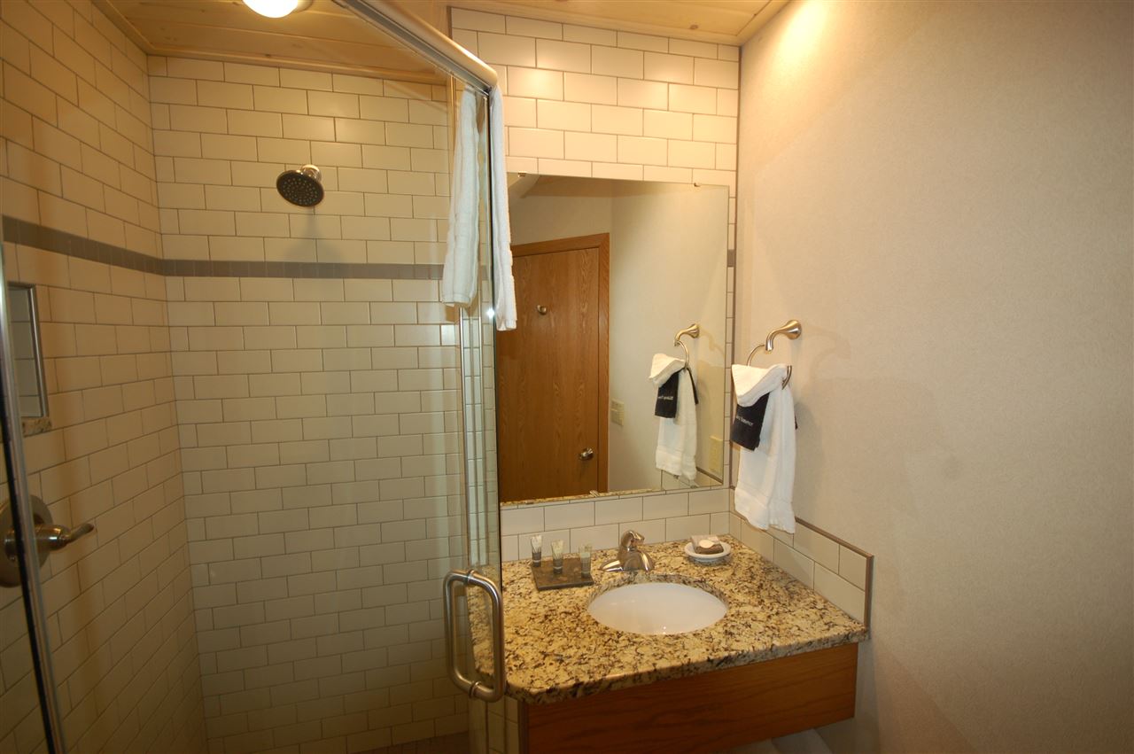 7192 W Highway 61, Tofte, MN 55615 419,900 Condo/Twnhouse/Twin