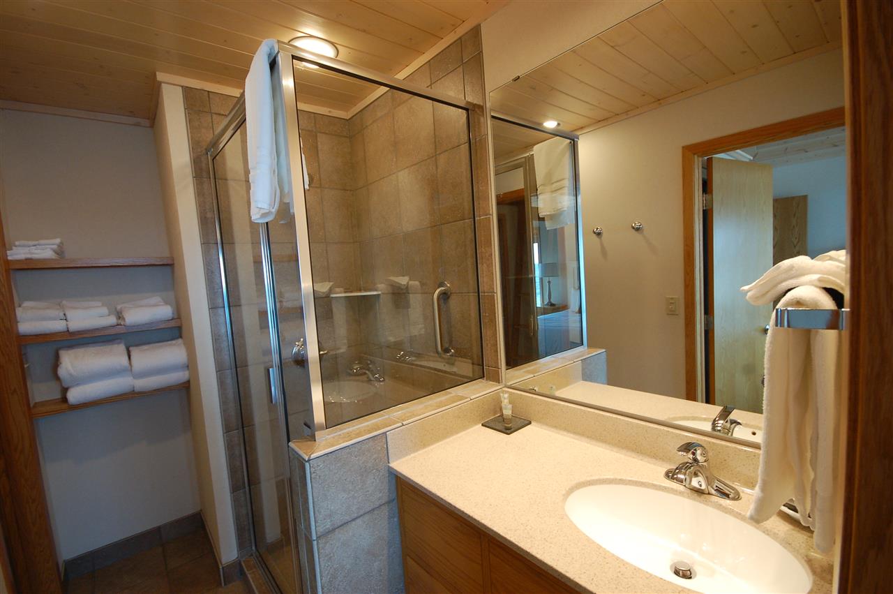 7192 W Highway 61, Tofte, MN 55615 419,900 Condo/Twnhouse/Twin