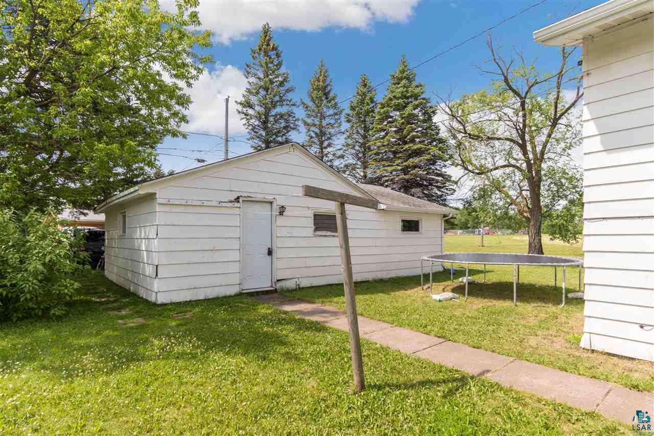 2002 Hill Ave, Superior, WI 54880 Listing Photo  22