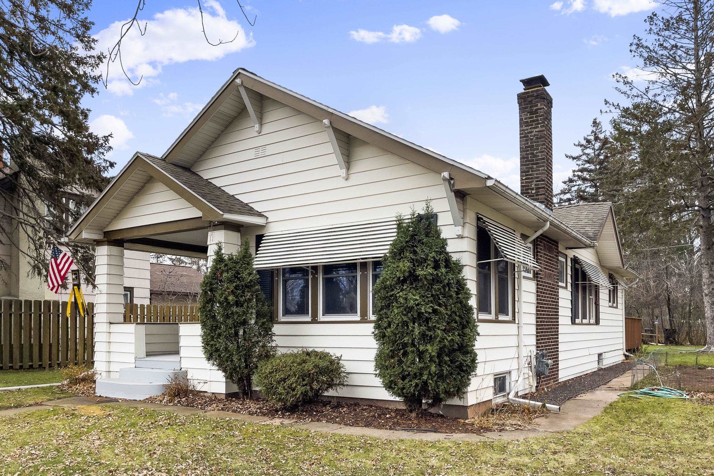 708 E 7th St, Superior, WI 54880