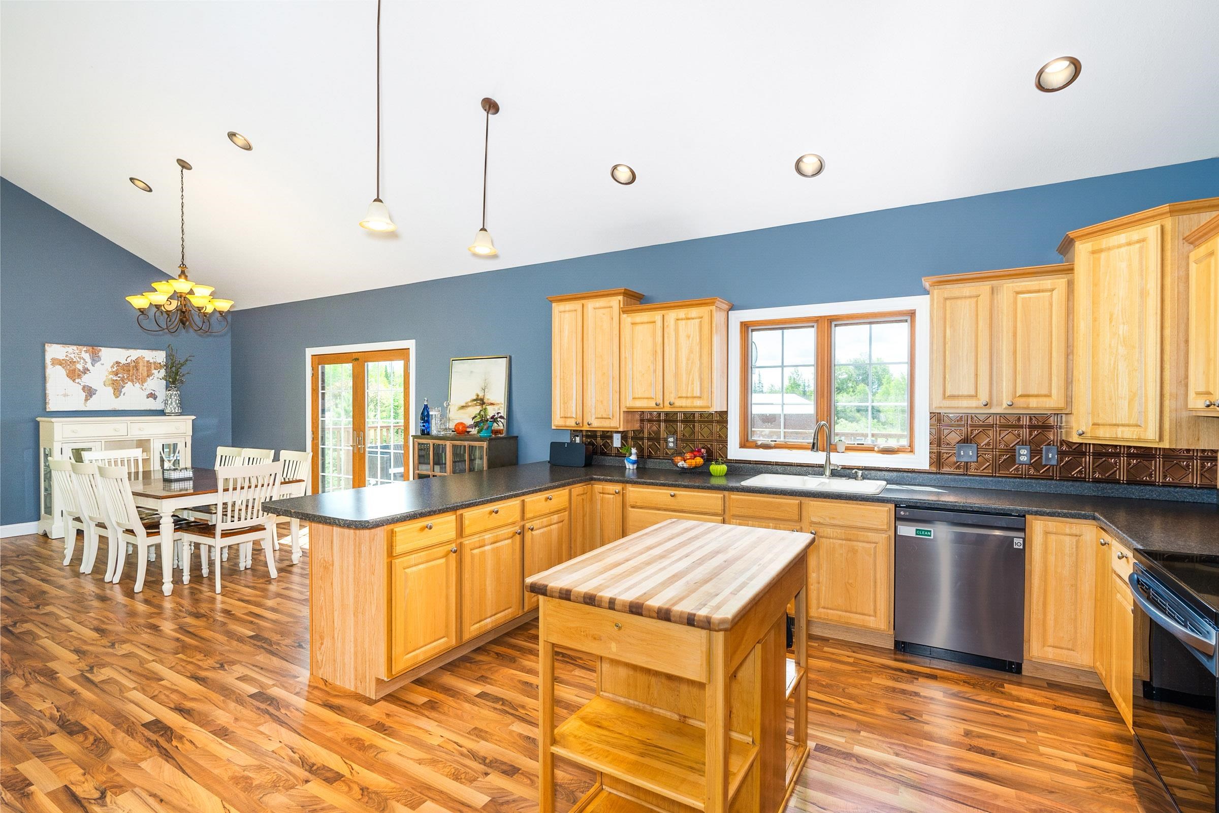 2760 Big Lake Rd, Cloquet, MN 55720 574,900 SF/Detached Sold