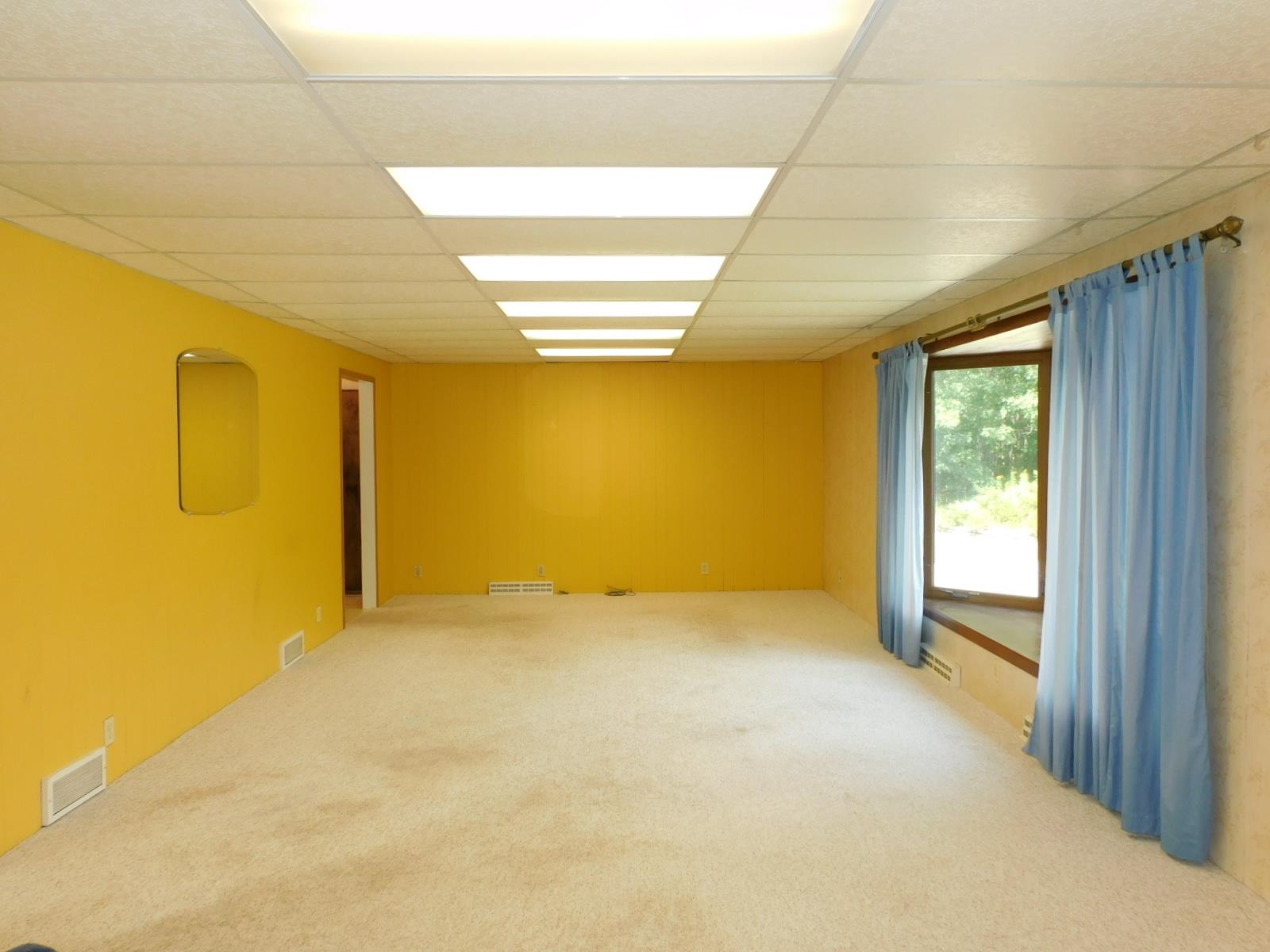 68105 Sznaider Rd, Iron River, WI 54847 299,000 SF/Attached Sold