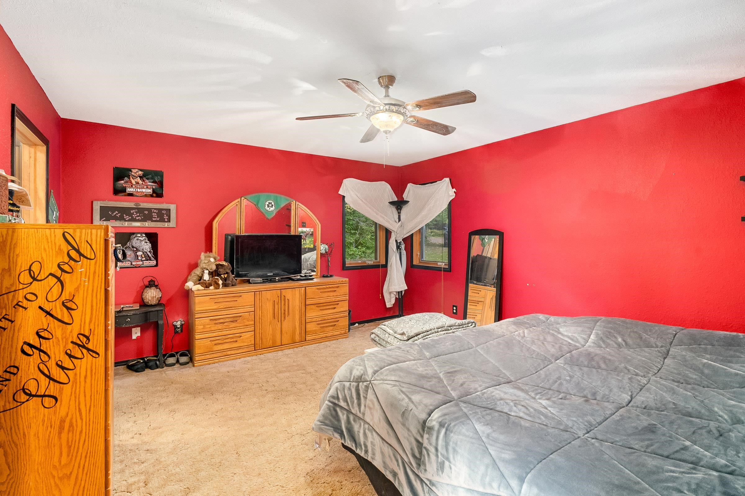 5471 Easy St, Duluth, MN 55803 424,900 SF/Detached Sold