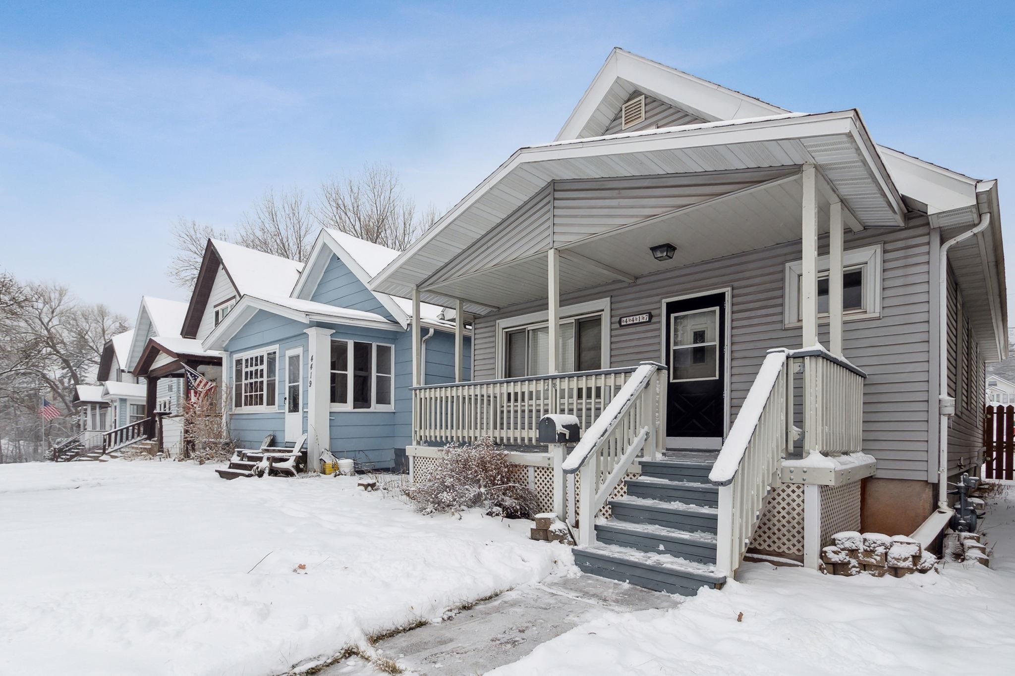 4417 W 7th St, Duluth, MN 55807