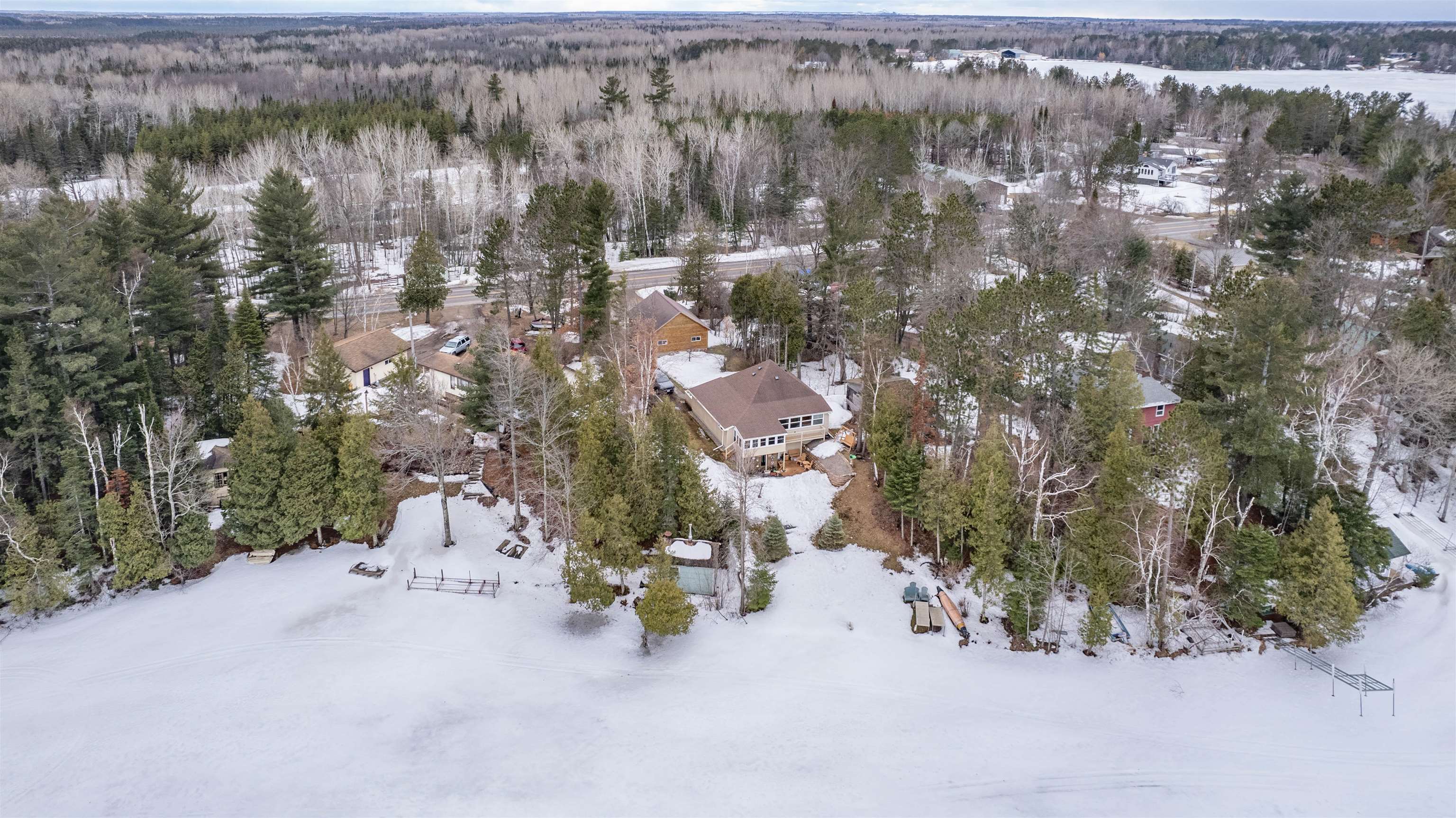 7329 Ely Lake Dr, Eveleth, MN 557340000 305,000 SF/Detached Active
