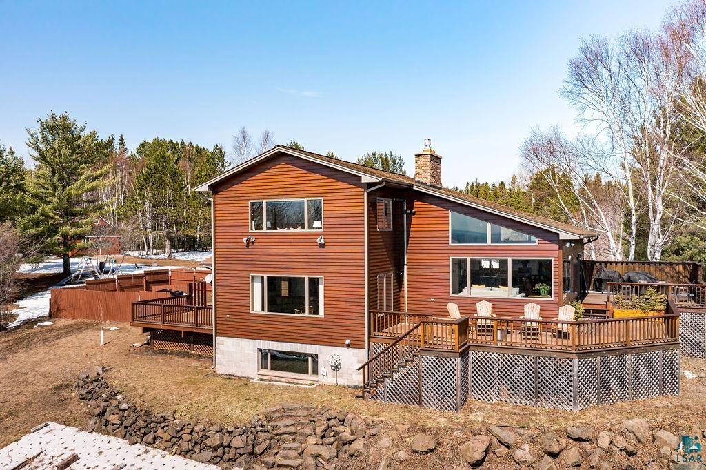 2020 20th Ave, Two Harbors, MN 55616