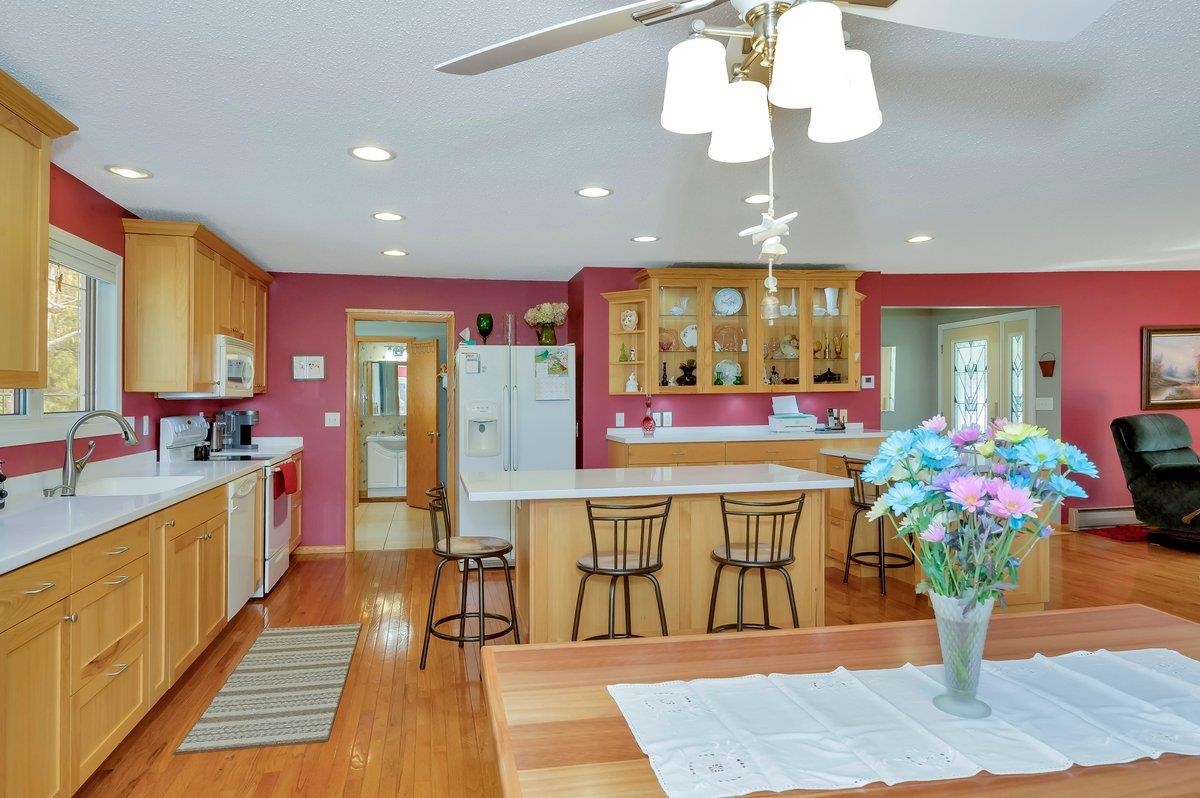 5657 S Lake St, Brule, WI 54820 395,000 SF/Detached Sold