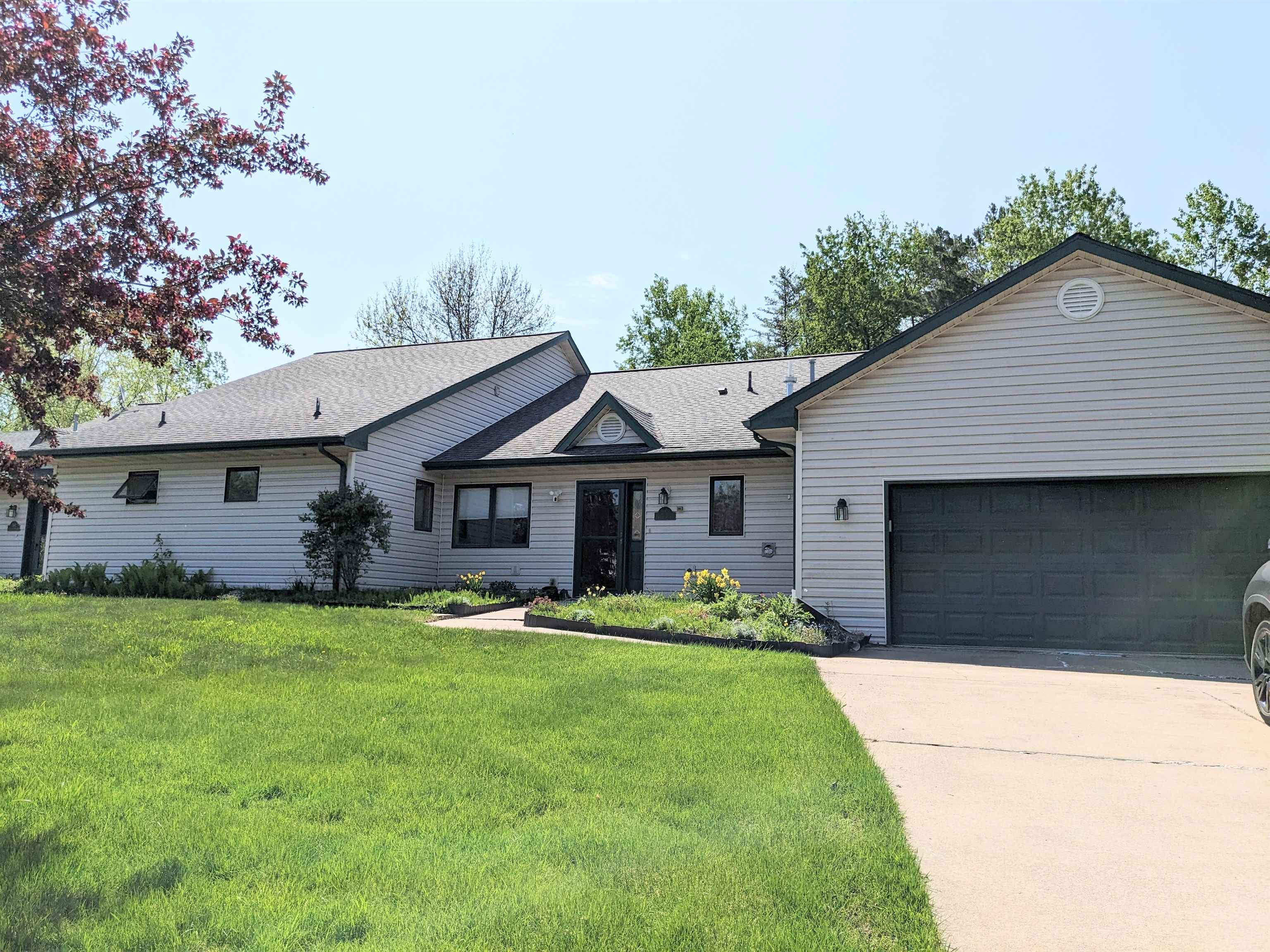 202 Prentice Heights Rd, 202, Ashland, WI 54806 315,000 Condo