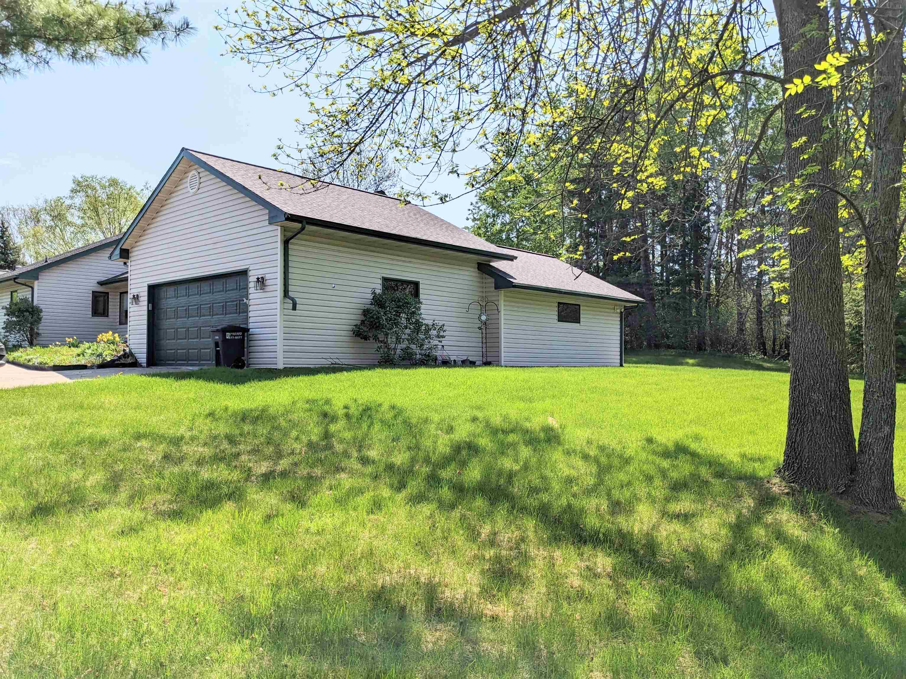 202 Prentice Heights Rd, 202, Ashland, WI 54806 315,000 Condo