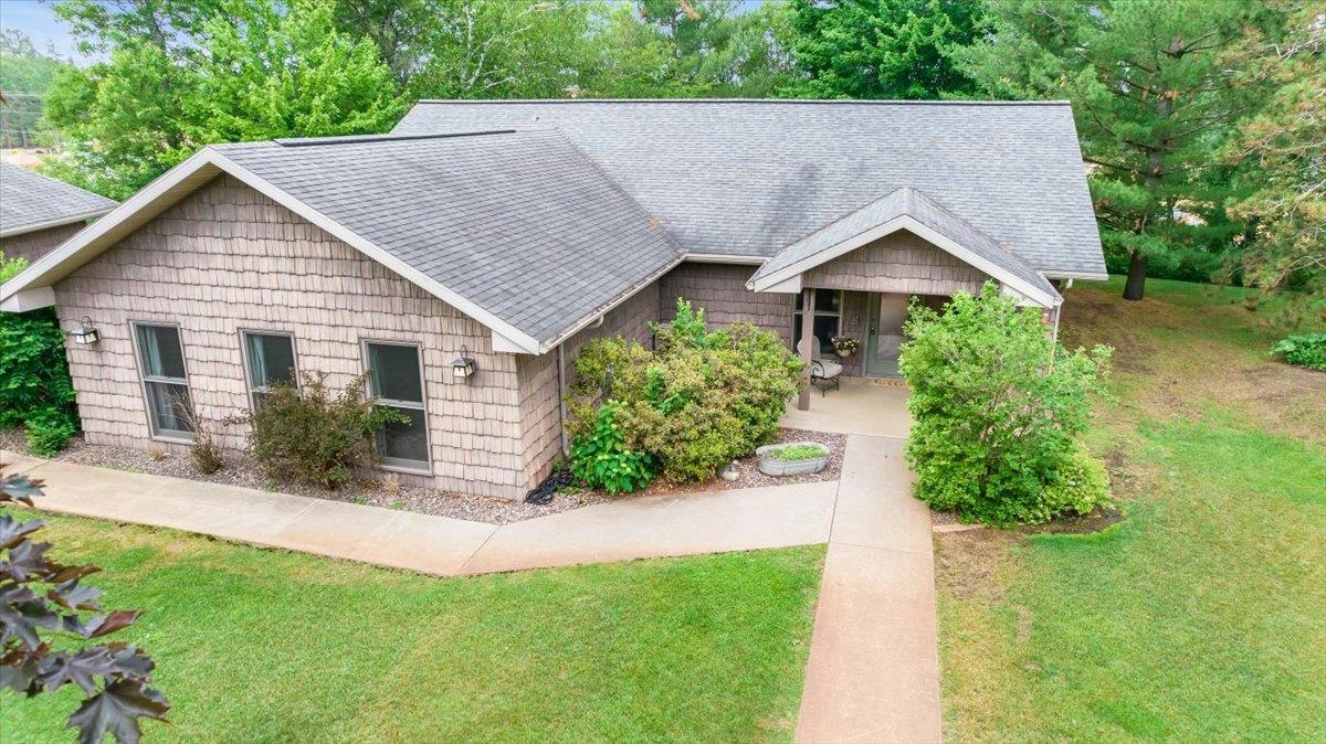 11567 S Wright Blvd, Solon Springs, WI 54873 350,000 SF/Detached