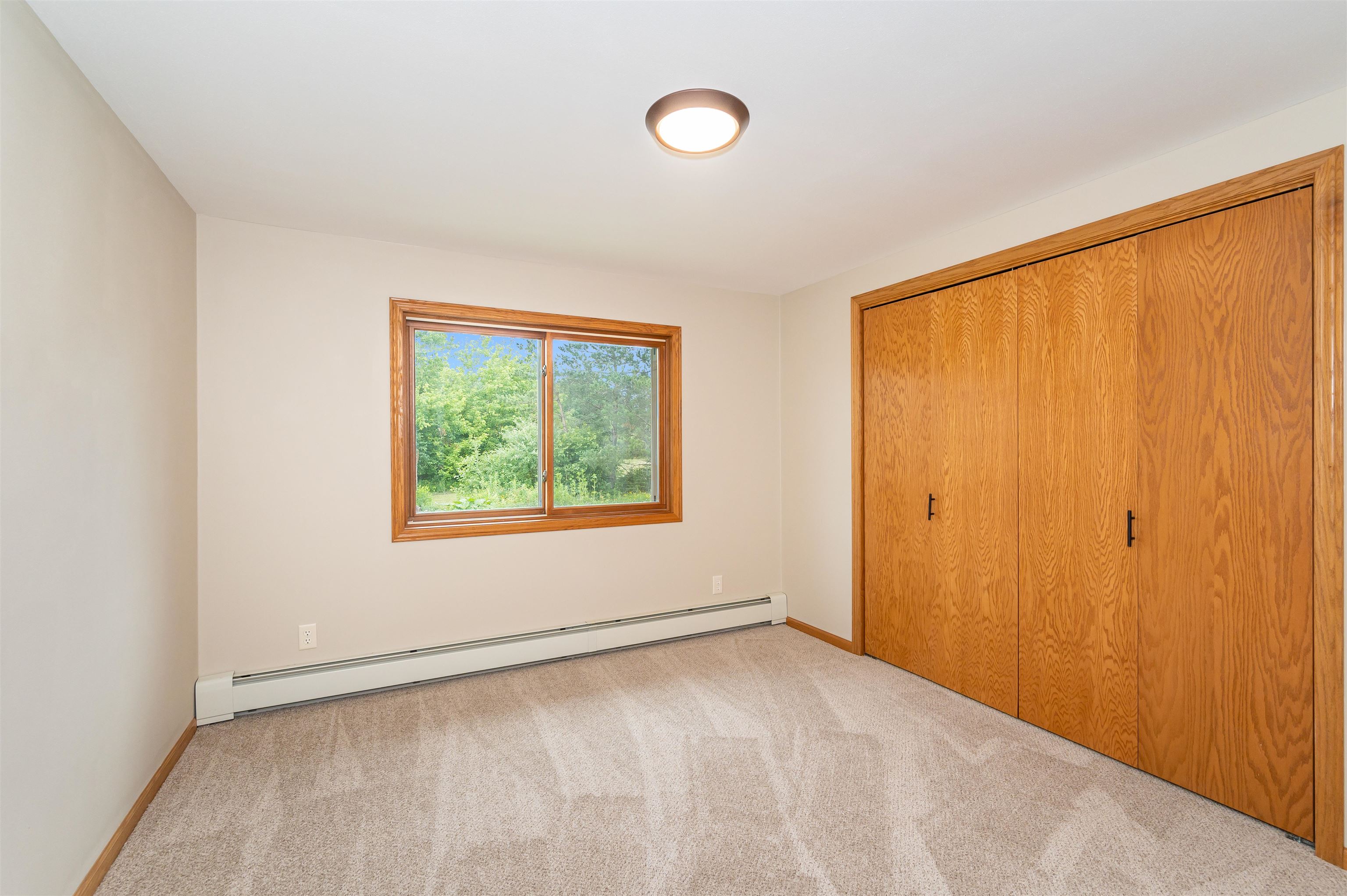 5798 N Tischer Rd, Duluth, MN 55804 469,900 SF/Detached Active