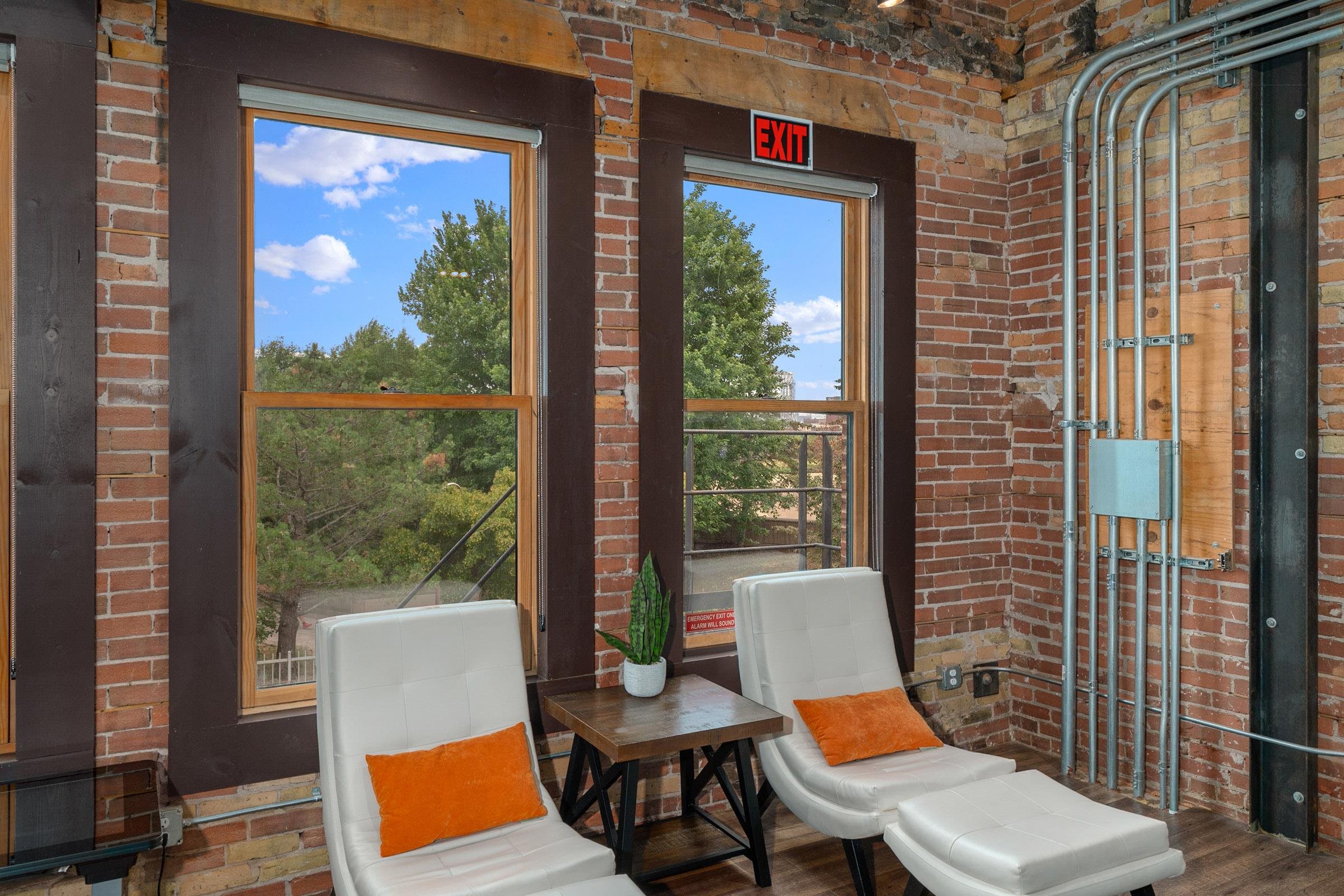 120 E Superior St, 4, Duluth, MN 55802 1,199,000 Condo/Townhouse