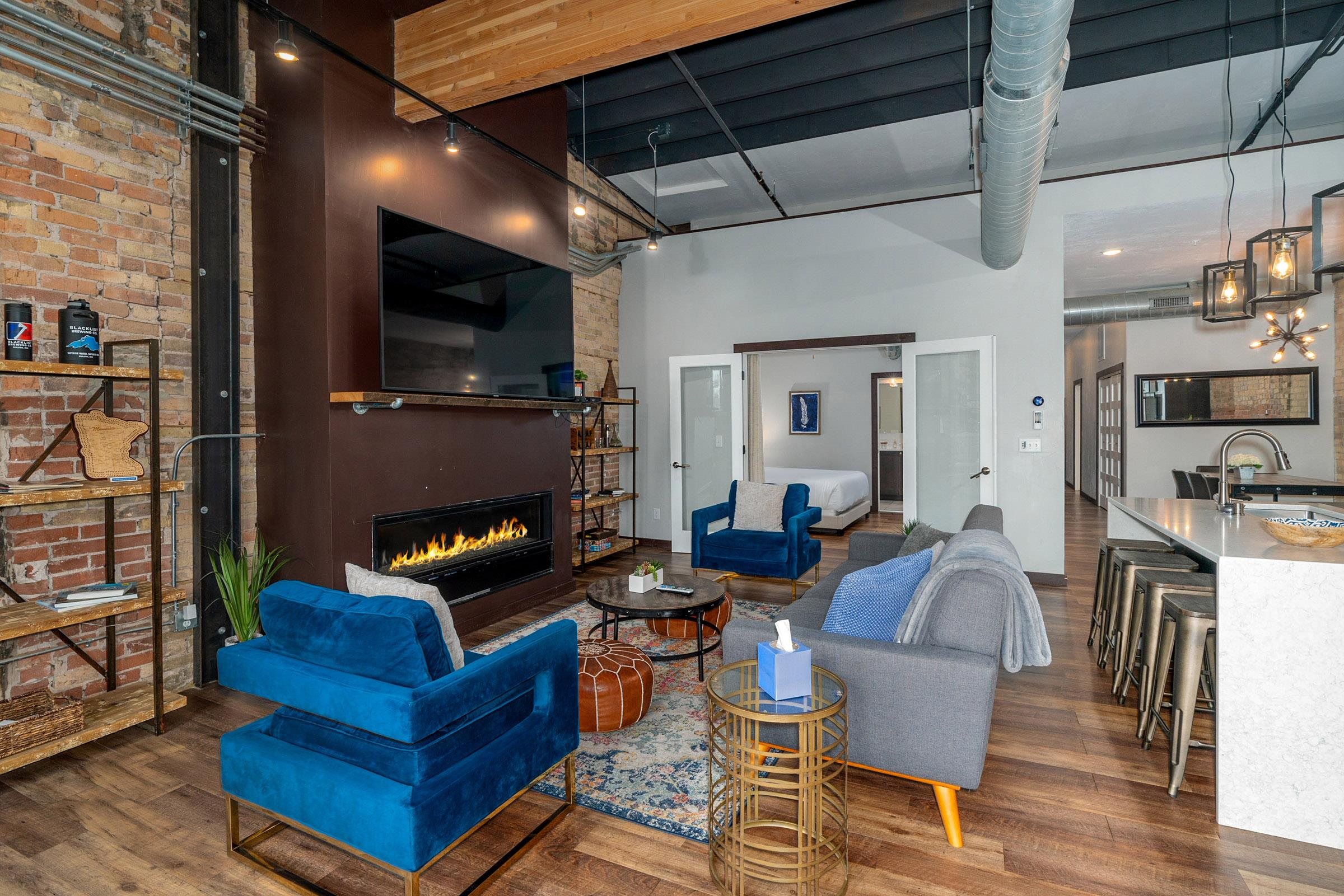 120 E Superior St, 4, Duluth, MN 55802 1,199,000 Condo/Townhouse