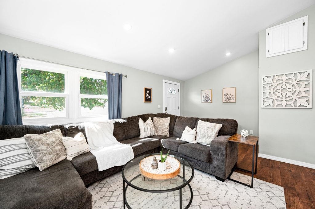 203 Maple Grove Rd, Duluth, MN 55811 245,000 SF/Detached Active