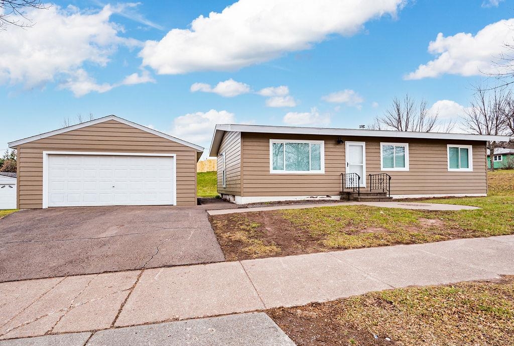 Single Family Residential for sale in Silver Bay, Minnesota, 6111351