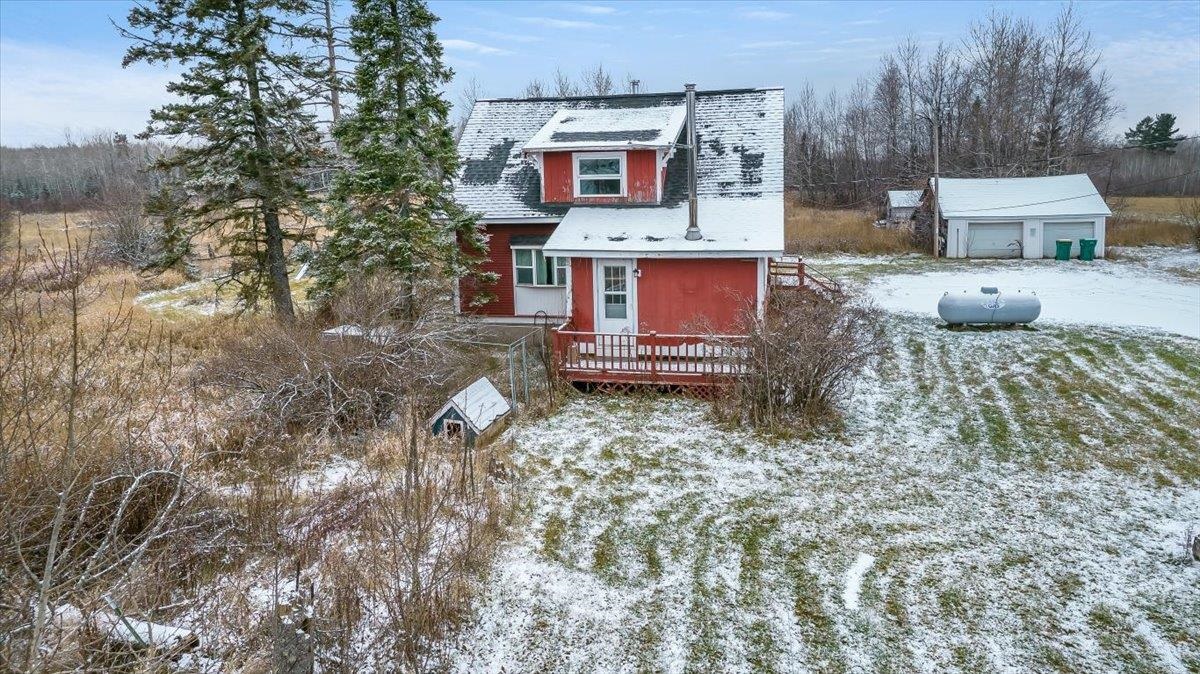 5303 S County Rd K, South Range, WI 54874 265,000 SF/Detached