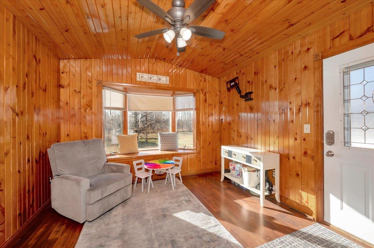 2110 E 12th St, Superior, WI 54880 310,000 SF/Detached Sold