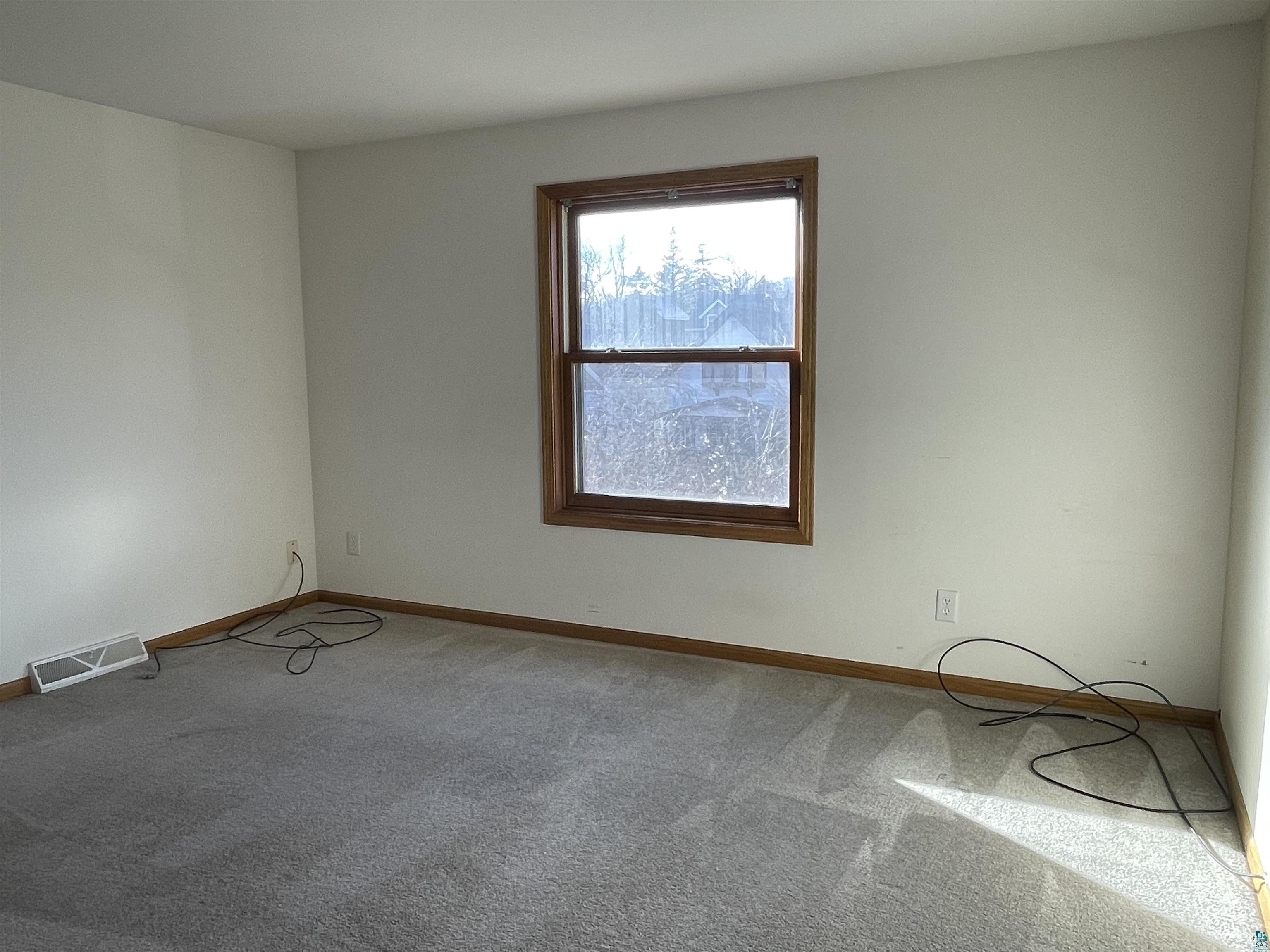 5626 West Pl, #2, Duluth, MN 55807 Listing Photo  24