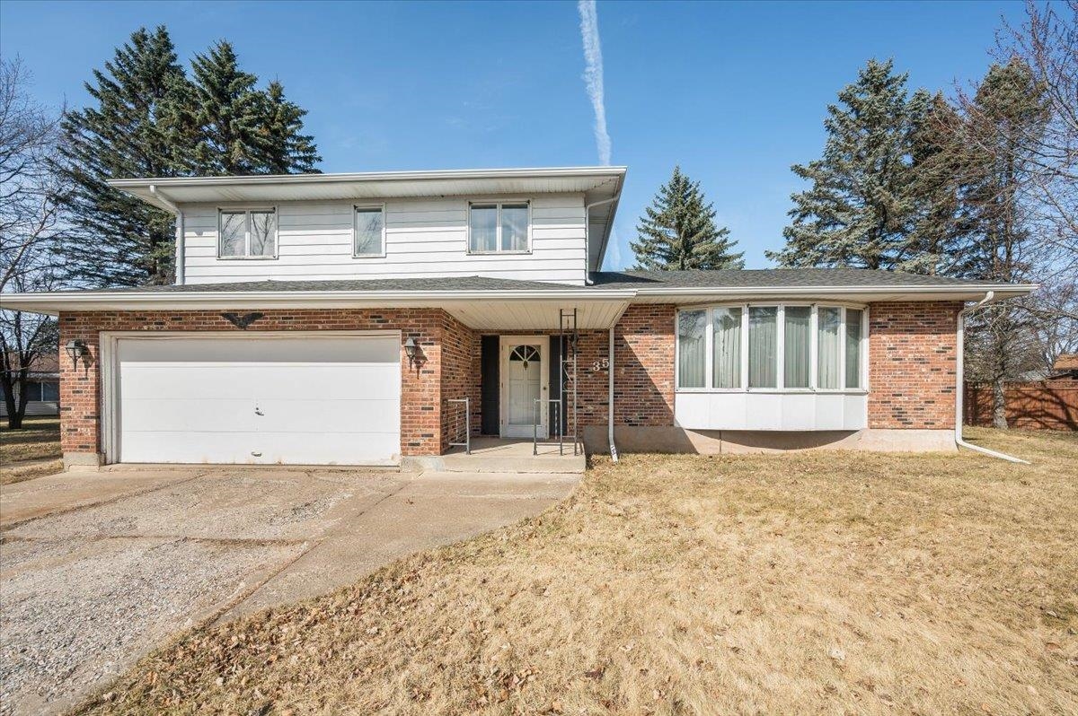 35 Highgate, Superior, WI 54880 275,000 SF/Detached Sold