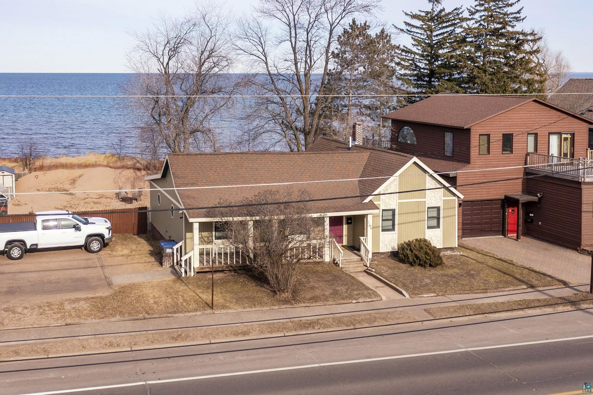 1108 S Lake Ave, Duluth, MN 55802 Listing Photo  1