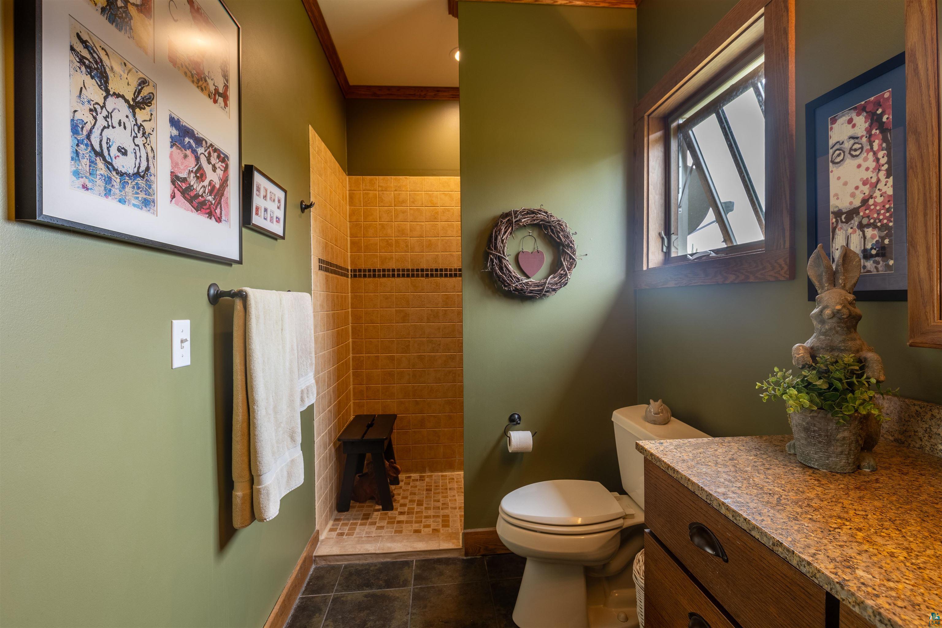 1302 Harbor Hills Dr, Two Harbors, MN 55616 Listing Photo  6