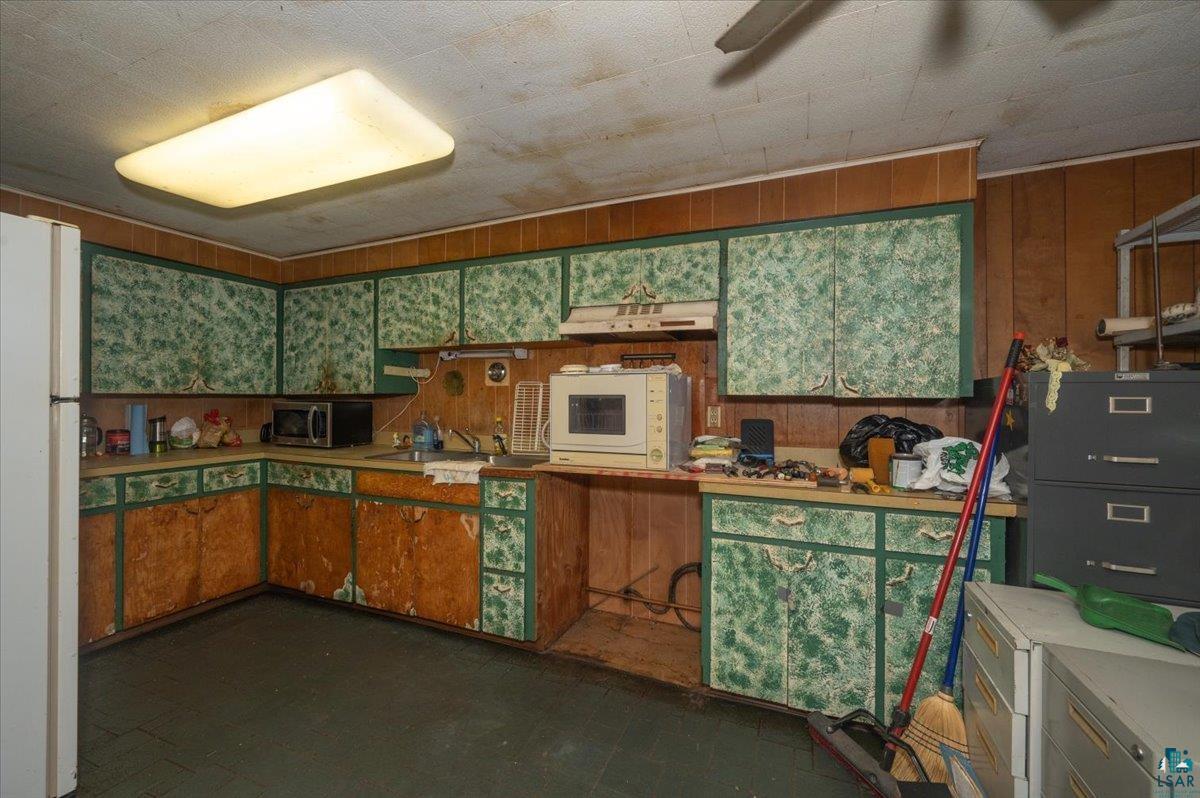 1717 Winter St, Superior, WI 54880 Listing Photo  11