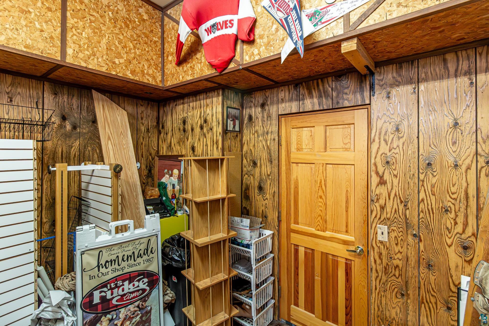 137 E Sheridan St, Ely, MN 55731 Listing Photo  28