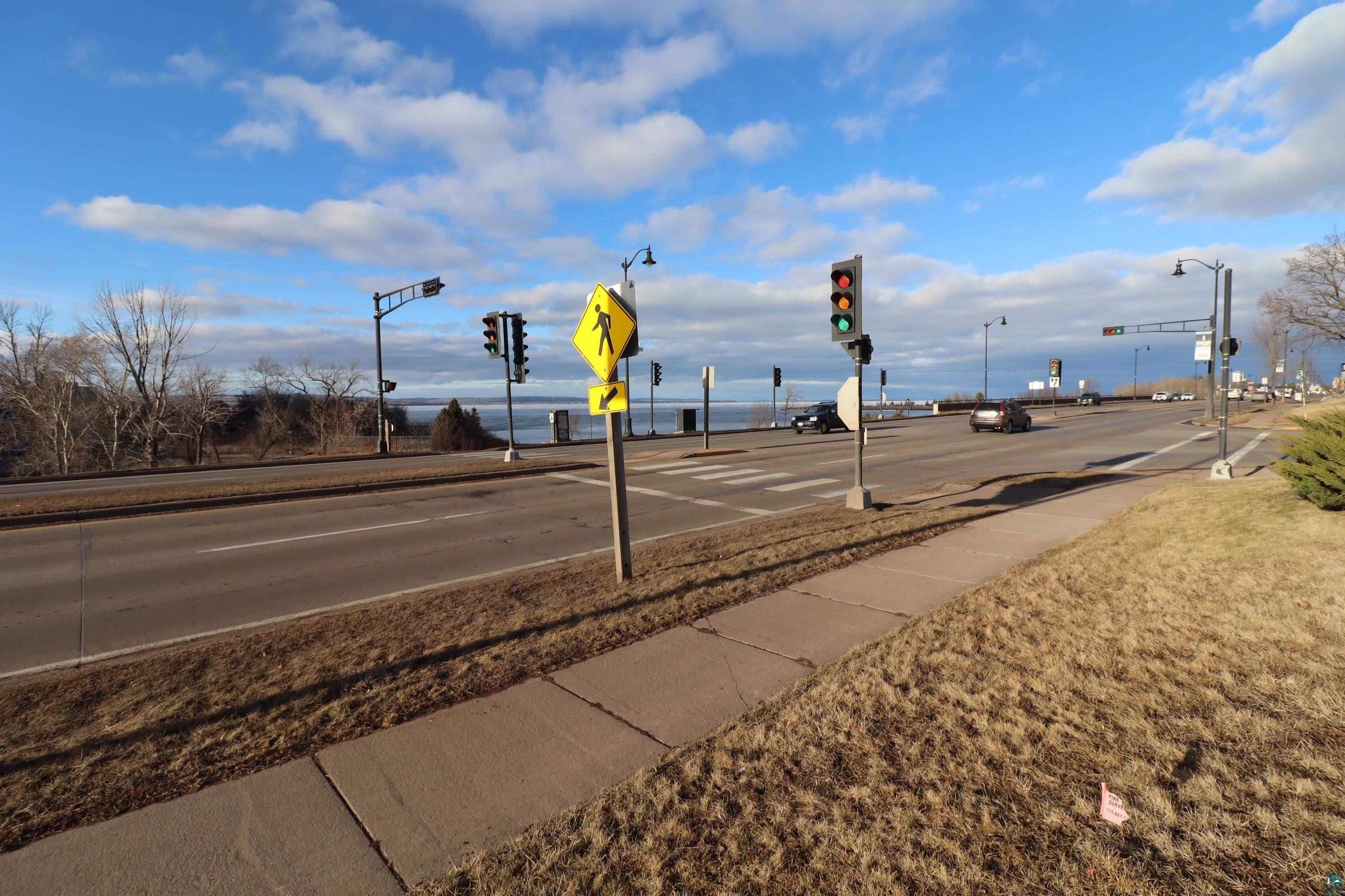 1306 Lake Shore Dr W, Ashland, WI 54806 Listing Photo  2