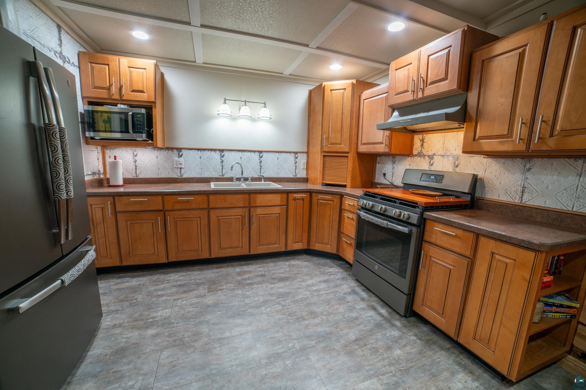 3835 S Lake Rd, Moose Lake, MN 55767 Listing Photo  16