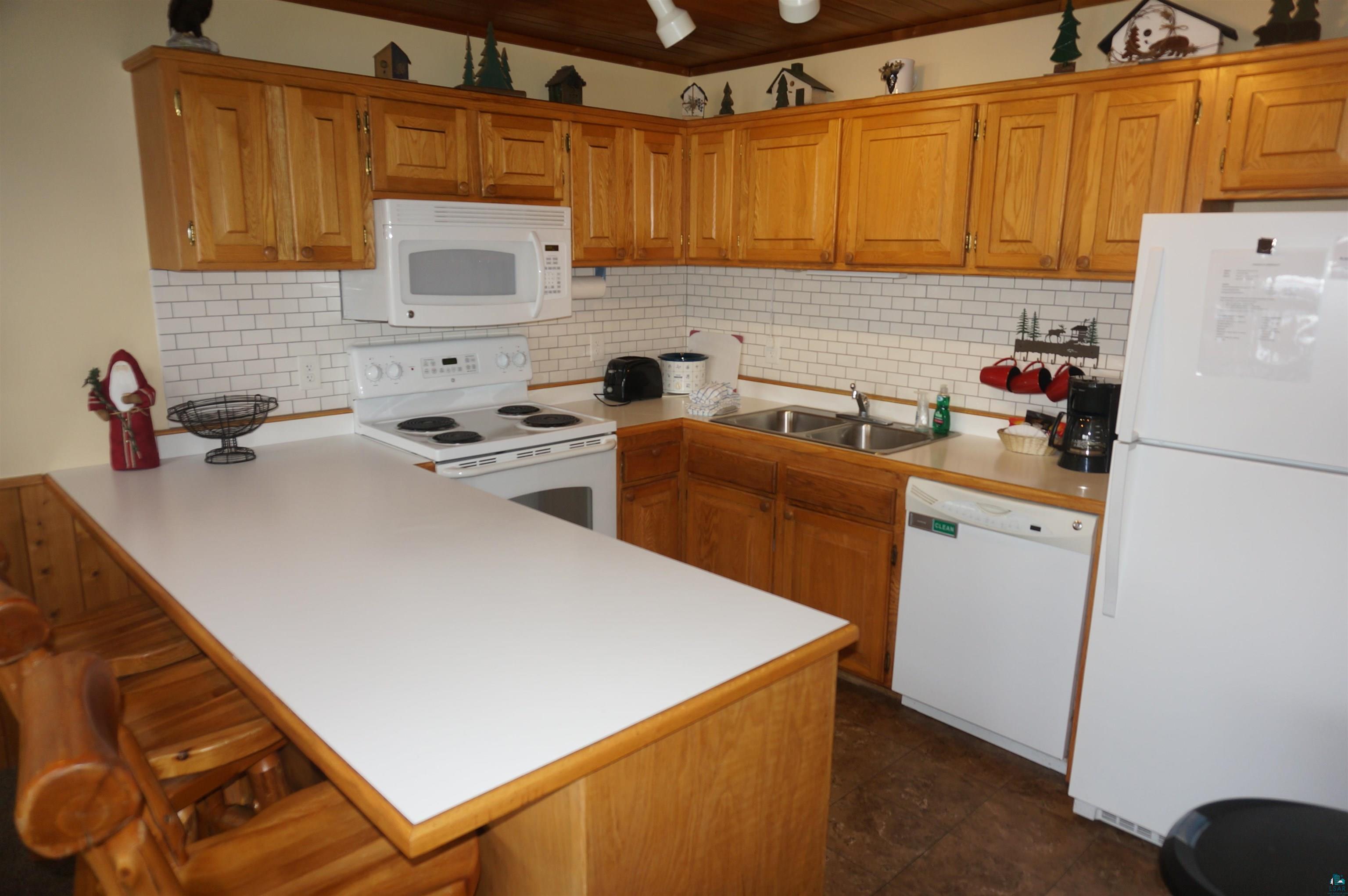 1567 Superior Shores, ##27, Two Harbors, MN 55616 Listing Photo  4