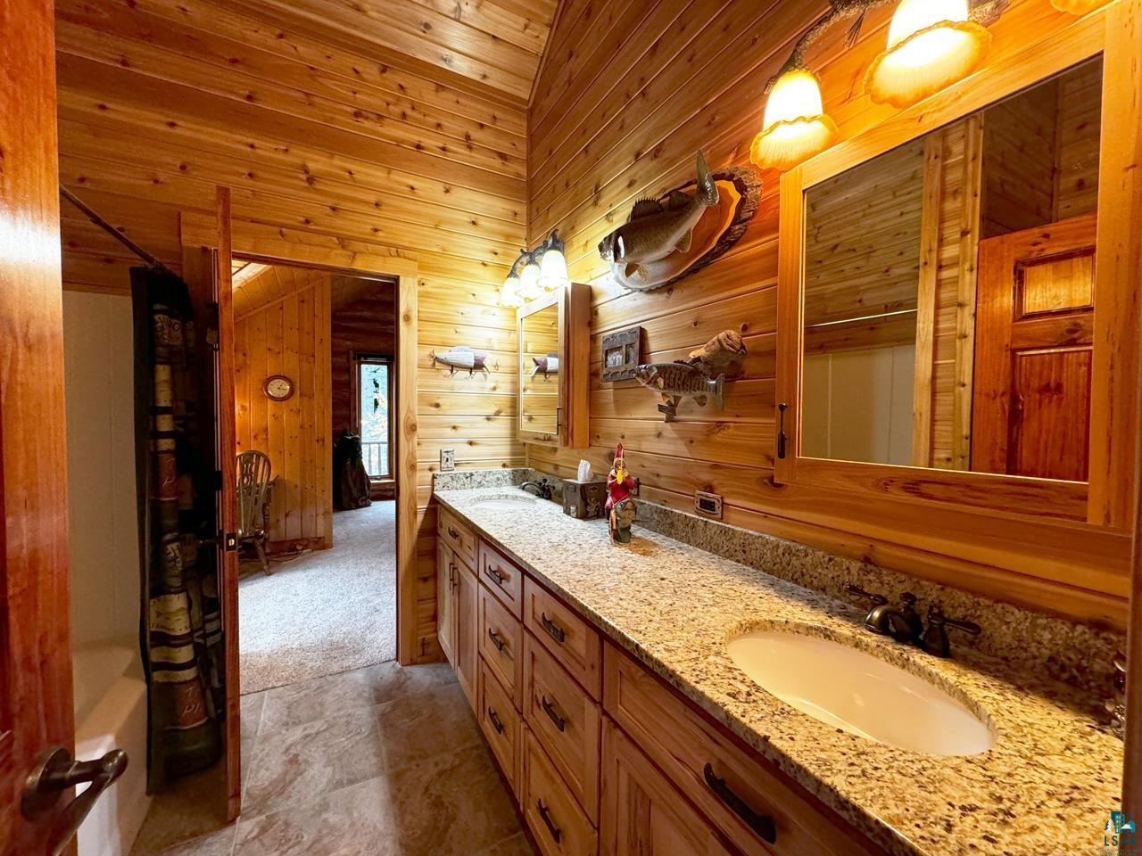 7236 Far North Rd, Orr, MN 55771 Listing Photo  18