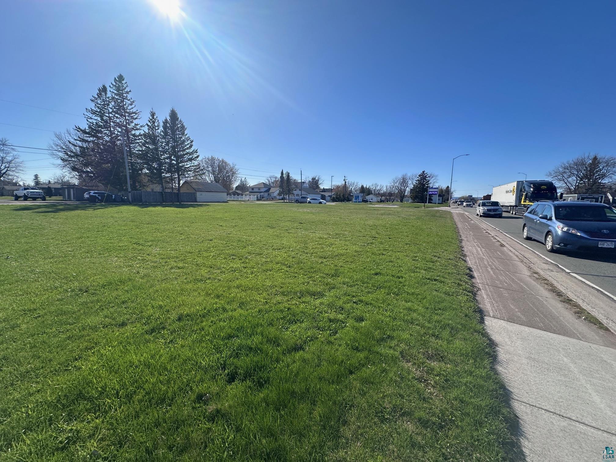2802 E 2nd St, Superior, WI 54880 Listing Photo  3