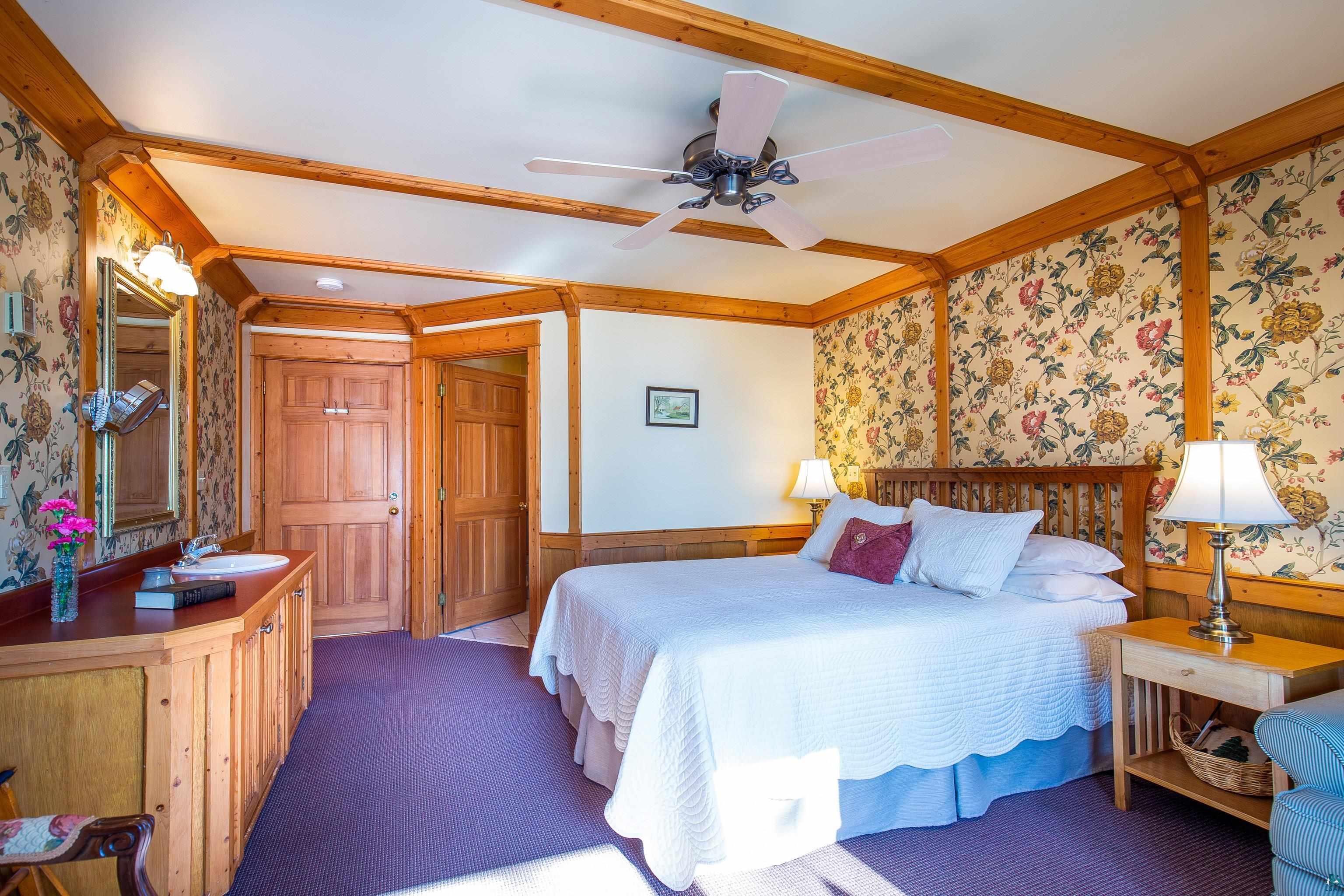 89405 Jack Pine Rd, Cornucopia, WI 54827 Listing Photo  37