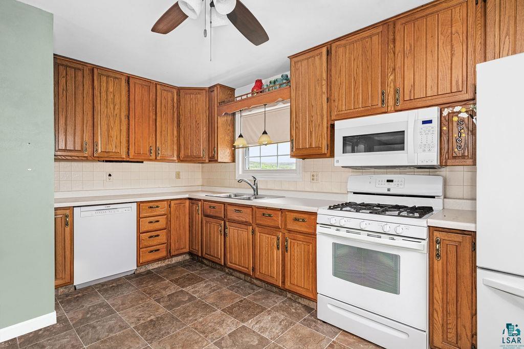 33 Nelson Dr, Silver Bay, MN 55614 Listing Photo  11