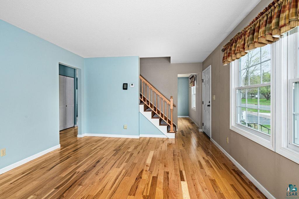 33 Nelson Dr, Silver Bay, MN 55614 Listing Photo  15