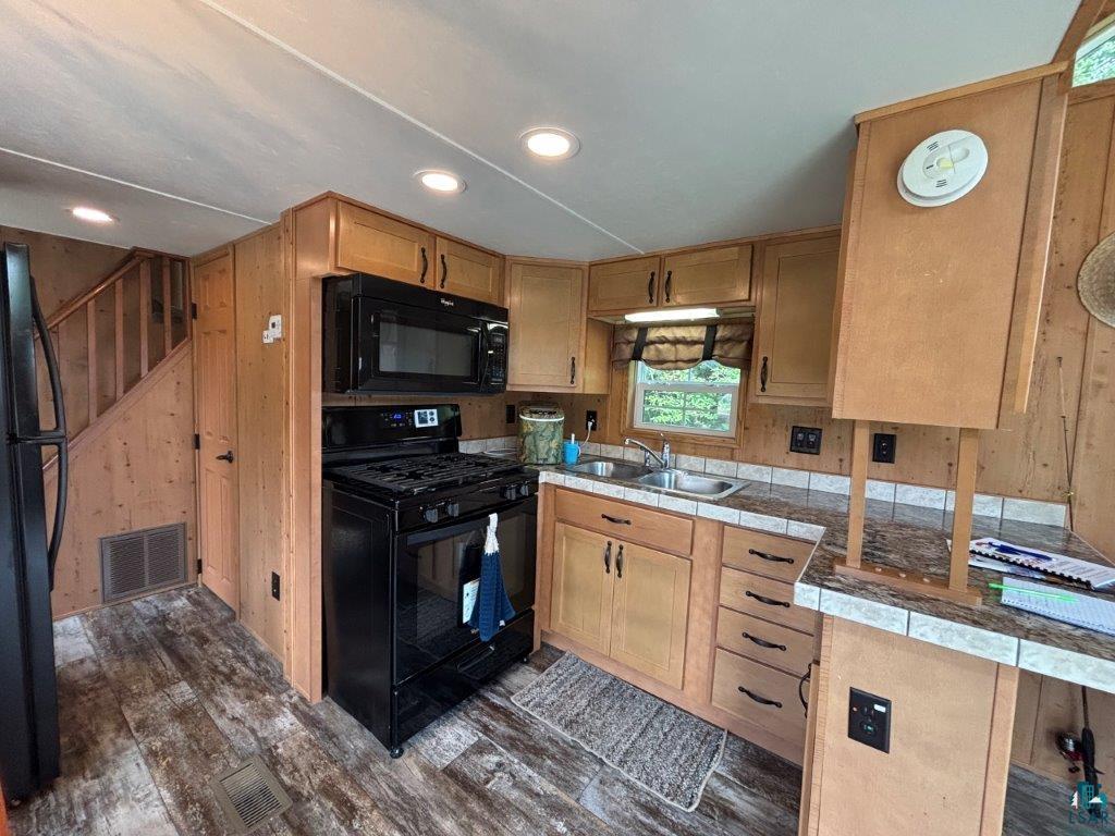 9436 Bear Ridge Dr, Orr, MN 55771 Listing Photo  8
