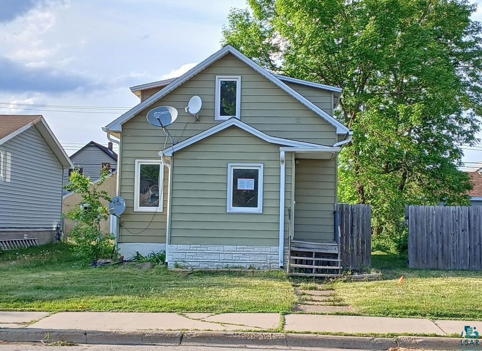 112 W 3rd Ave N, Aurora, MN 55705 Listing Photo  1
